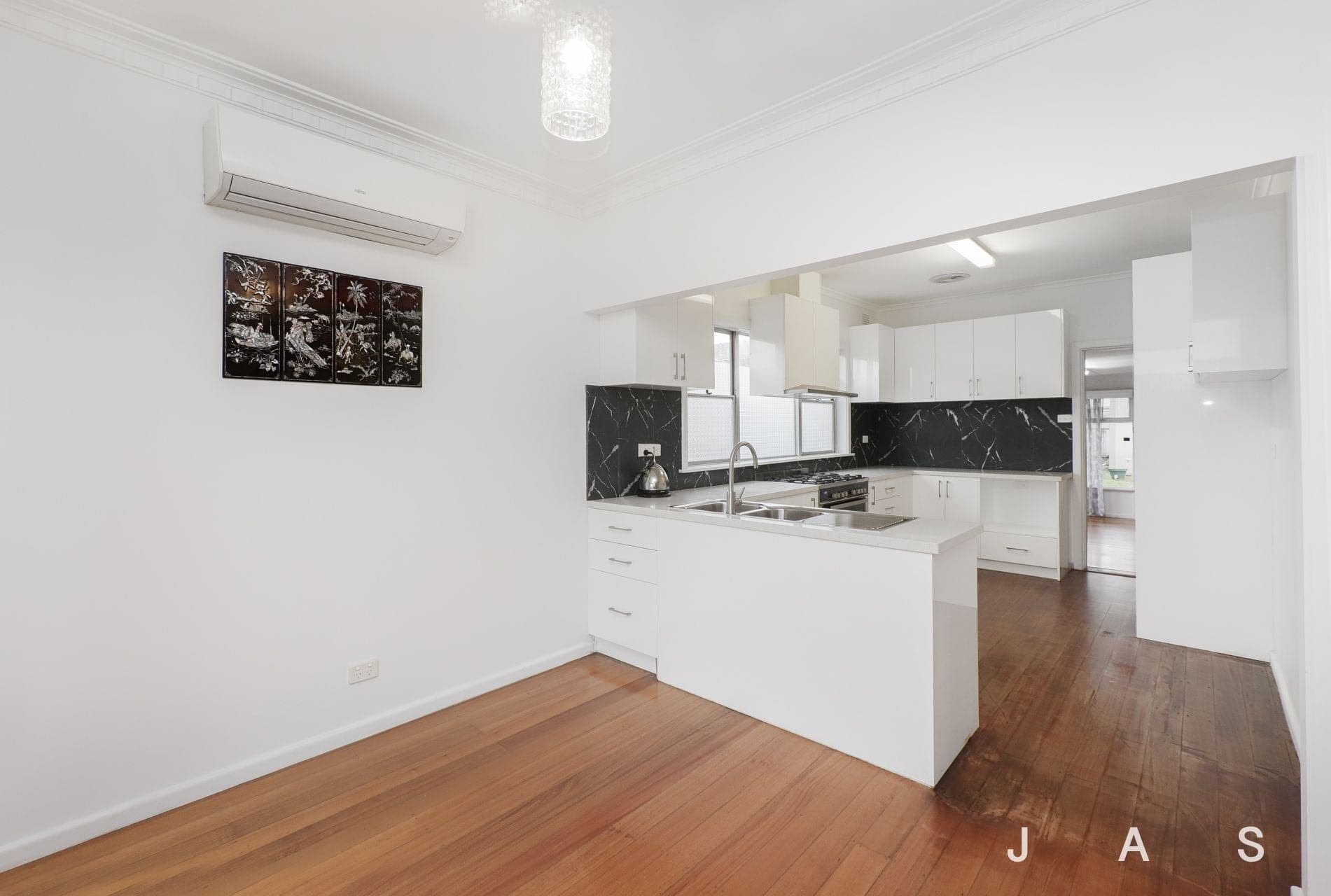 9 Gertrude Street Sunshine VIC, Sunshine - Thumbnail 5