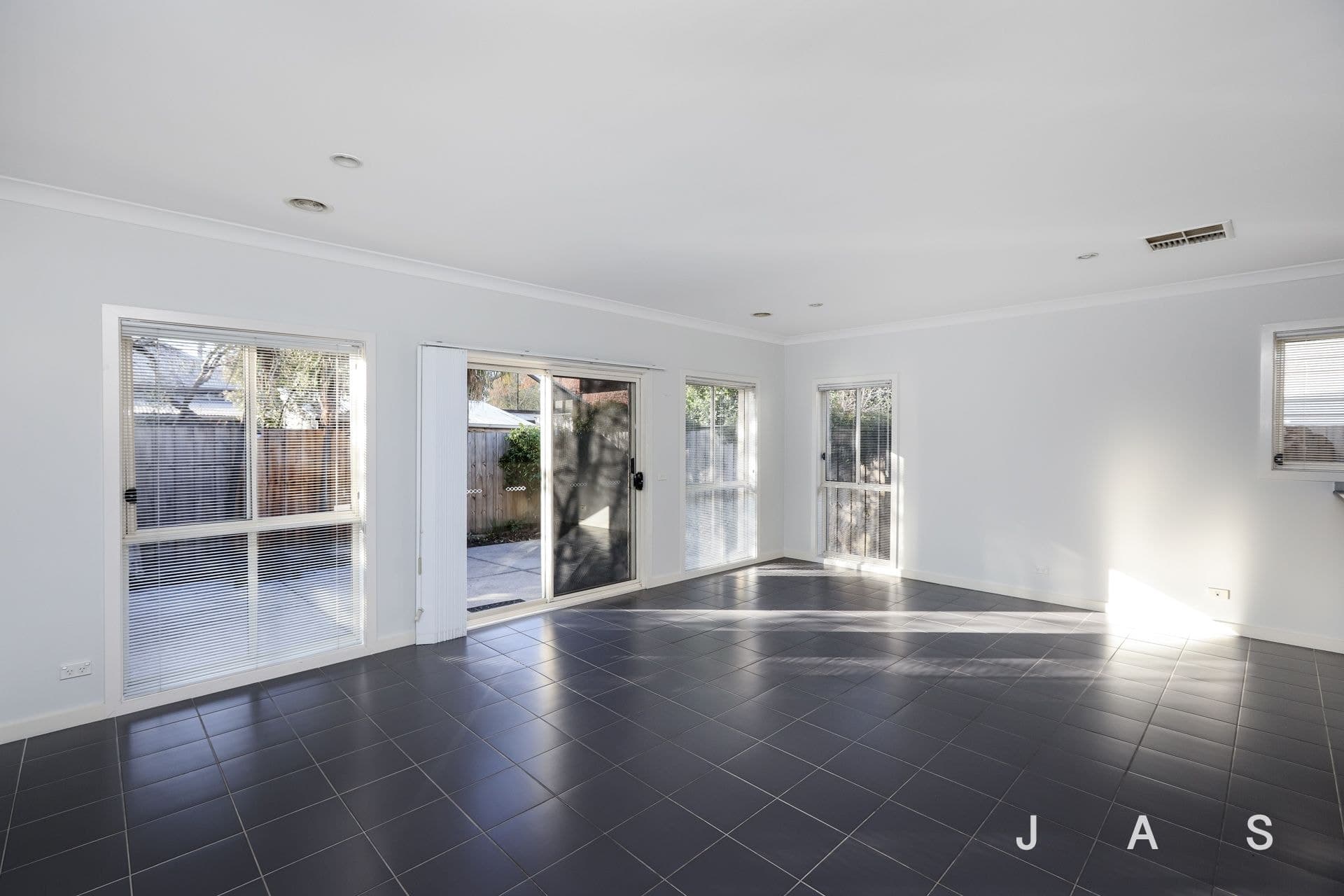 50 Davies Street Newport VIC, Newport - Thumbnail 3