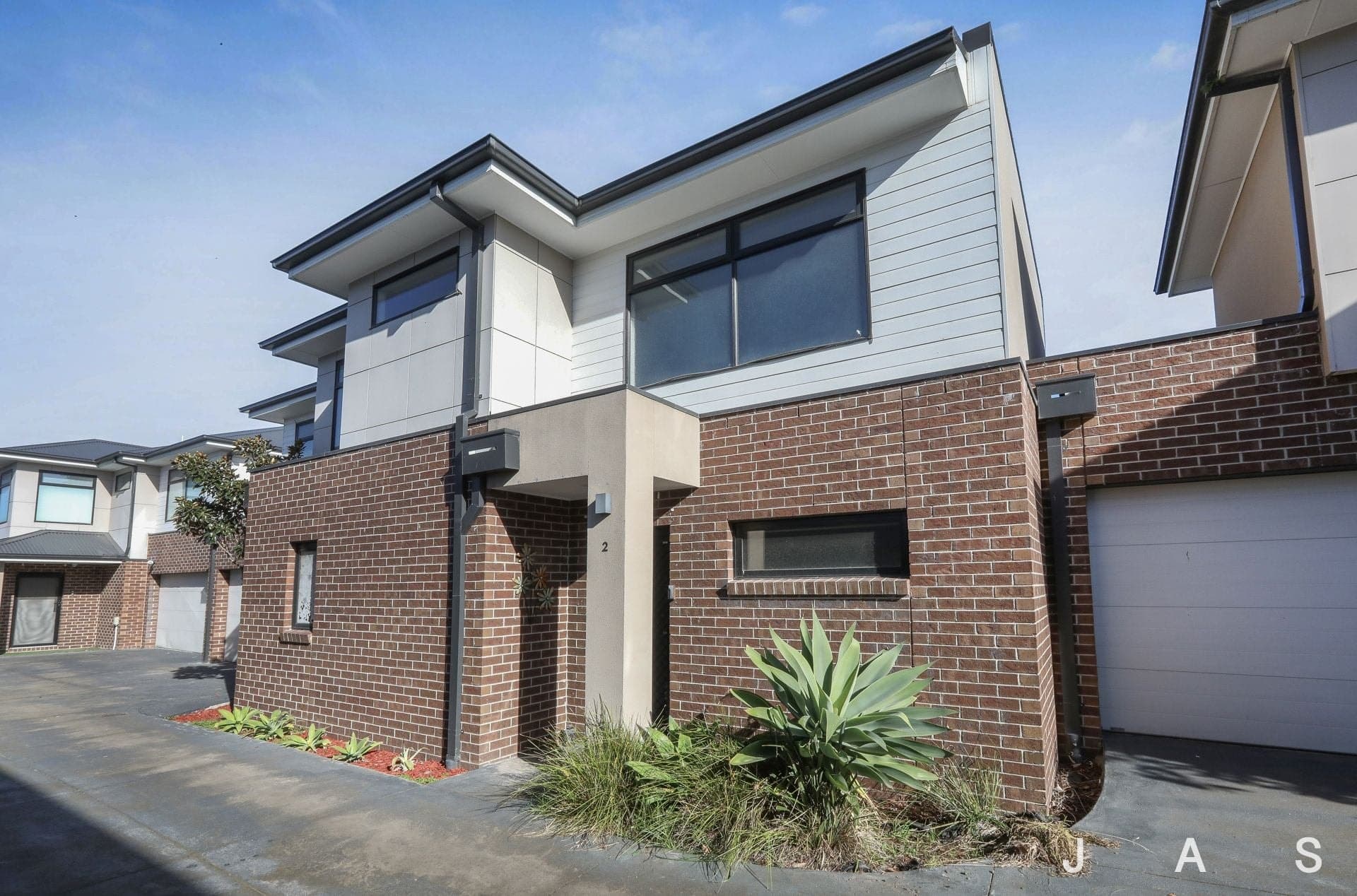 2/3 Clarendon Parade West Footscray VIC, West Footscray - Thumbnail 3
