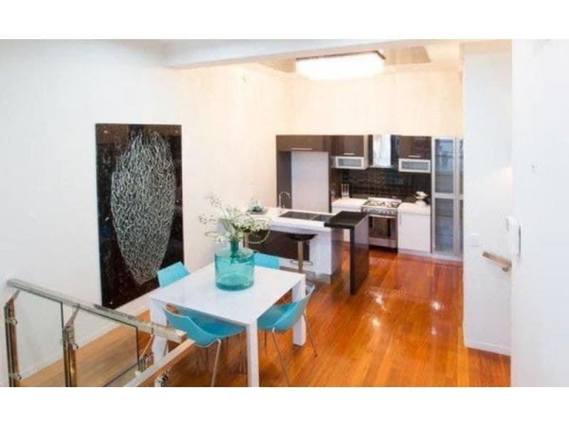 2/63 Rosslyn Street West Melbourne VIC, West Melbourne - Thumbnail 3