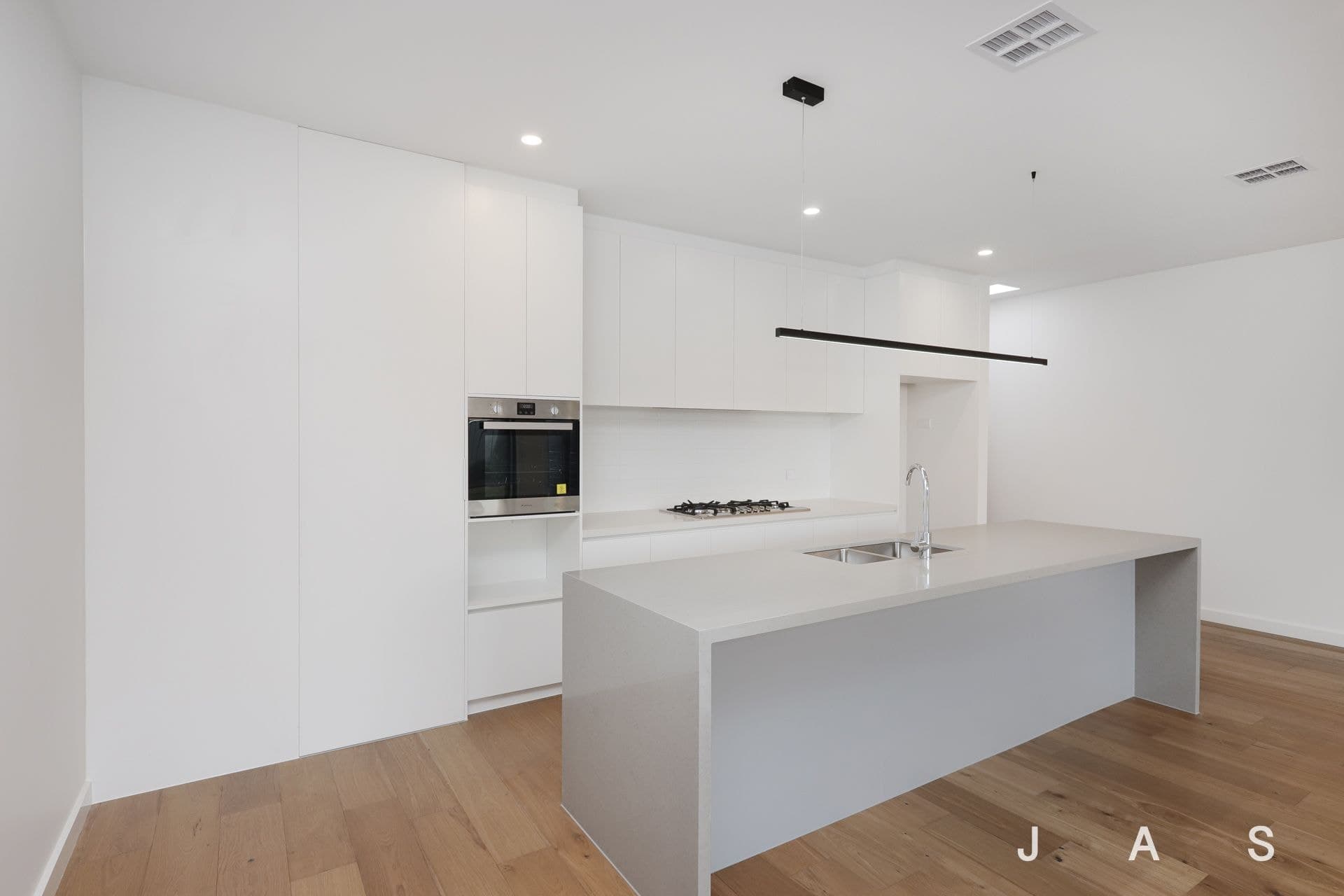 13A Neylon Street Yarraville VIC, Yarraville - Thumbnail 2