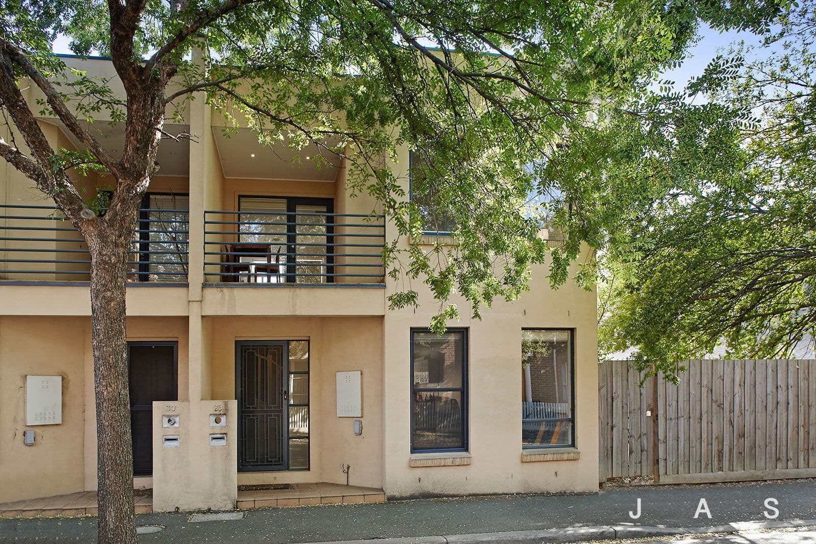 28 Speakmen Street Kensington VIC, Kensington - Thumbnail 2