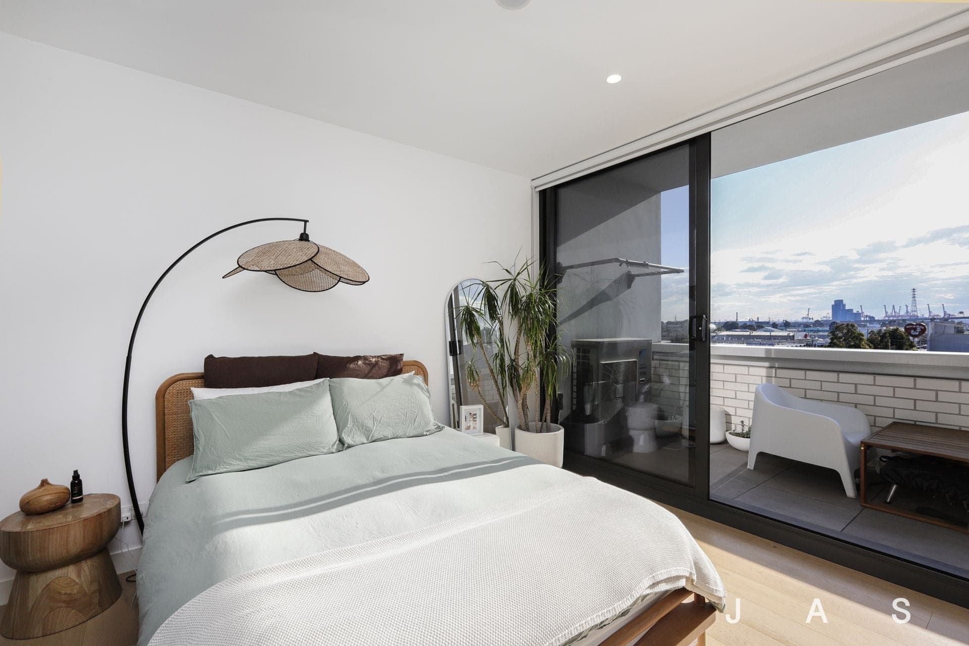 303/14 Woodruff Street Port Melbourne VIC, Port Melbourne - Thumbnail 4