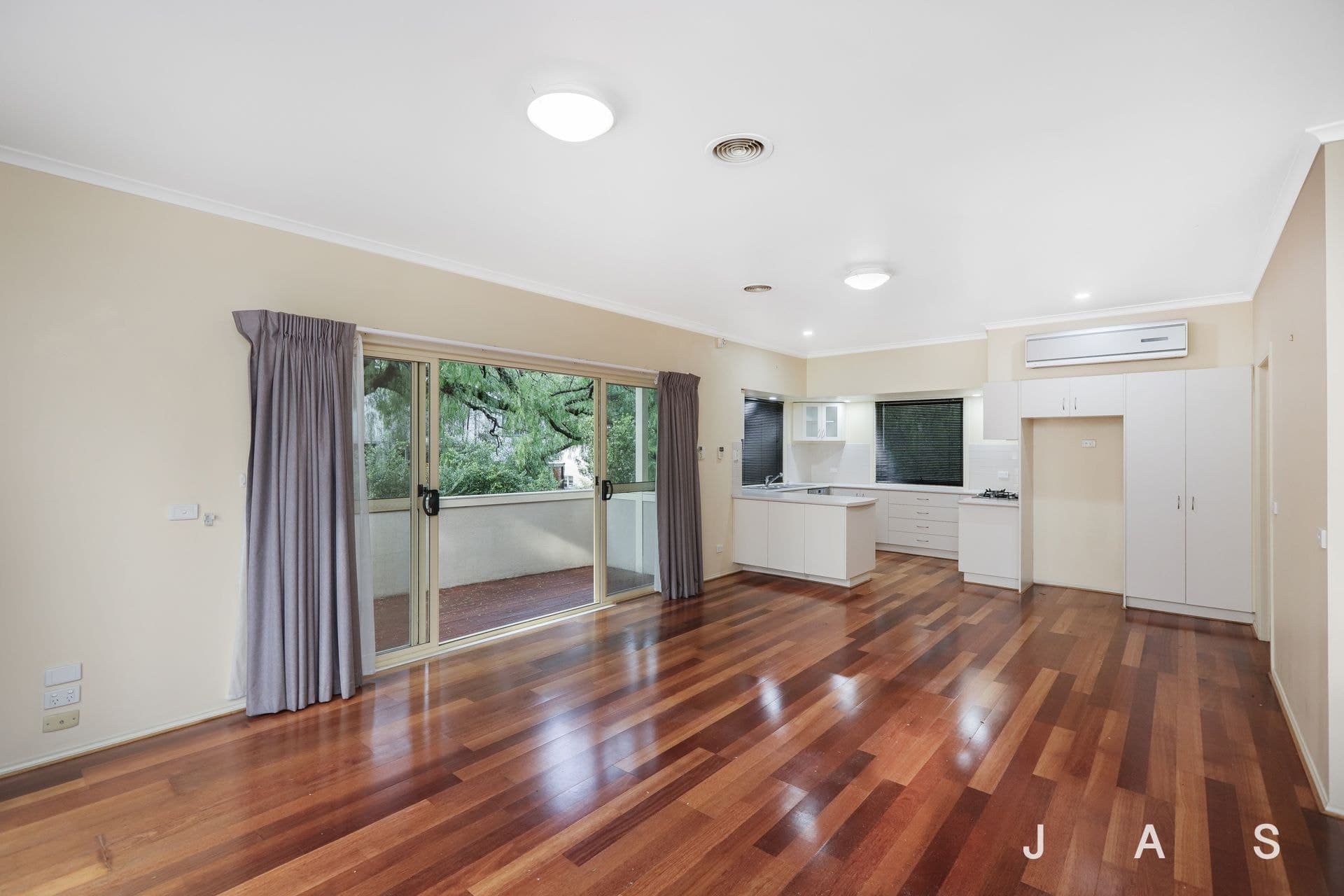 17 The Lairidge Kensington VIC, Kensington - Thumbnail 3