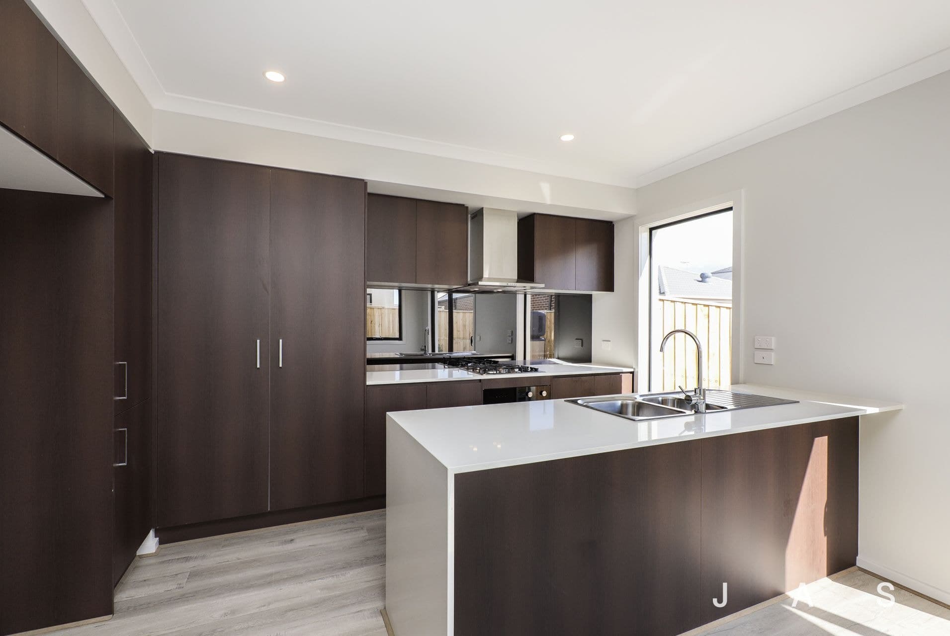 100 Verona Crescent Fraser Rise VIC, Fraser Rise - Thumbnail 4