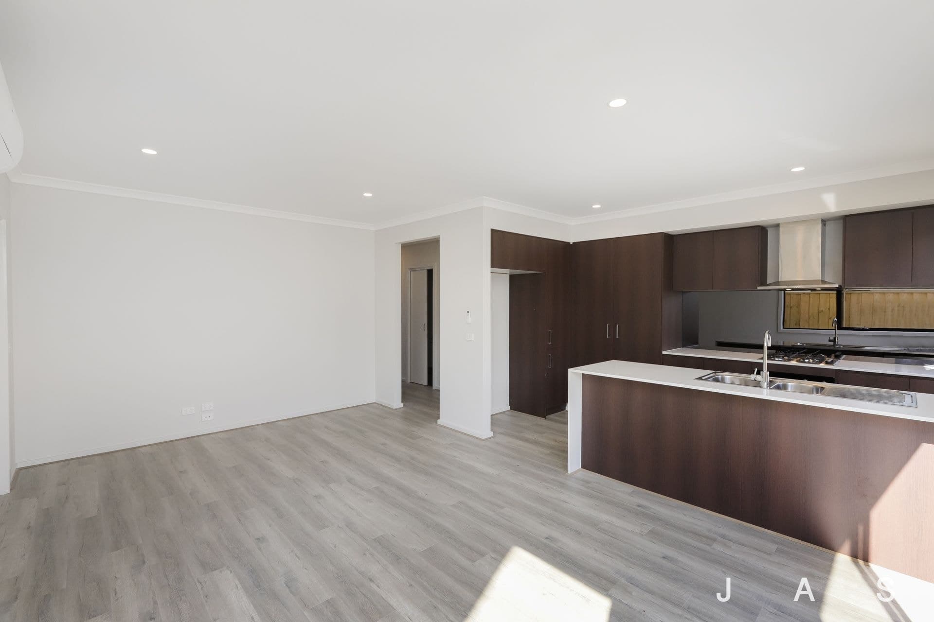 100 Verona Crescent Fraser Rise VIC, Fraser Rise - Thumbnail 5