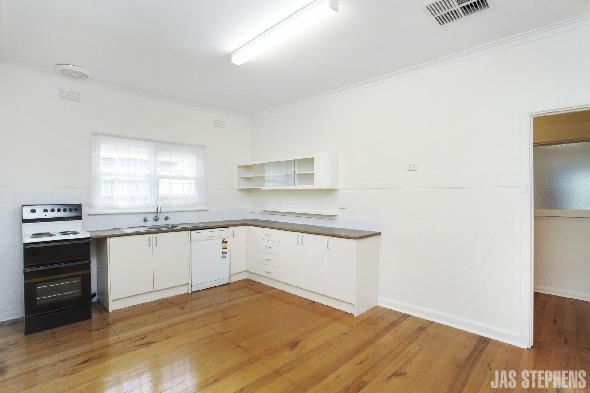55 Benbow Street Yarraville VIC, Yarraville - Thumbnail 8