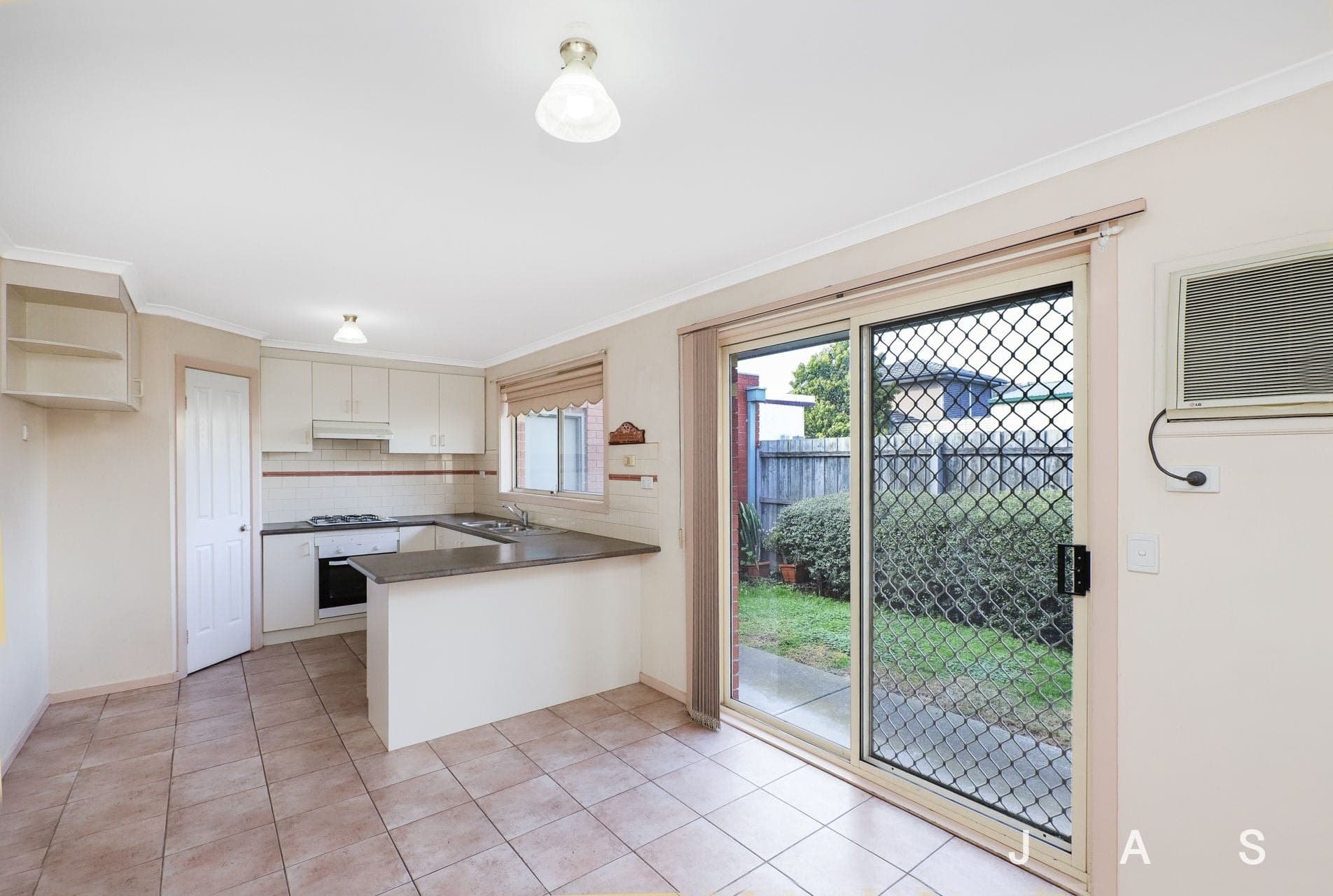 3/11 Clarendon Parade West Footscray VIC, West Footscray - Thumbnail 5