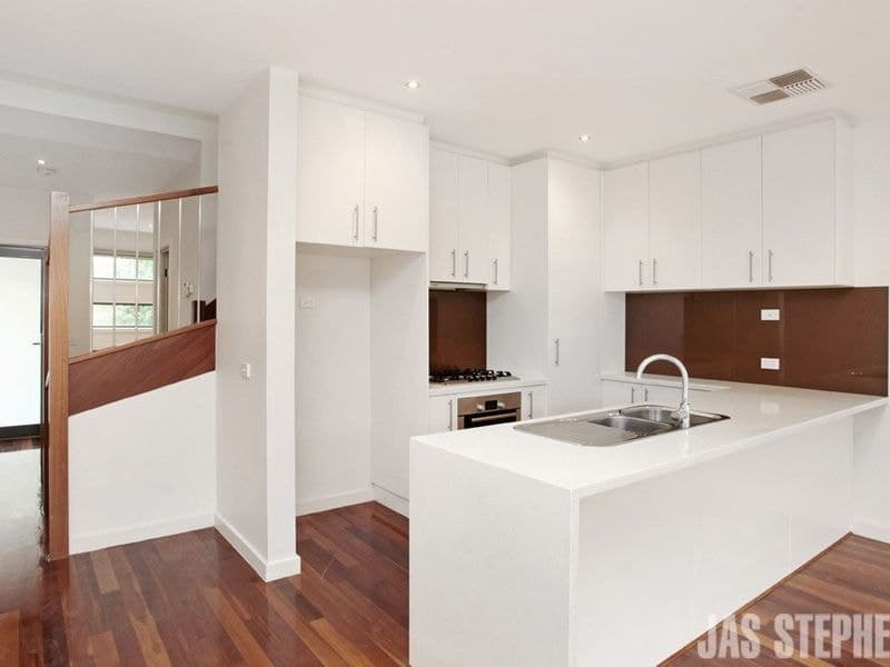 2/364 Williamstown Road Yarraville VIC, Yarraville - Thumbnail 3