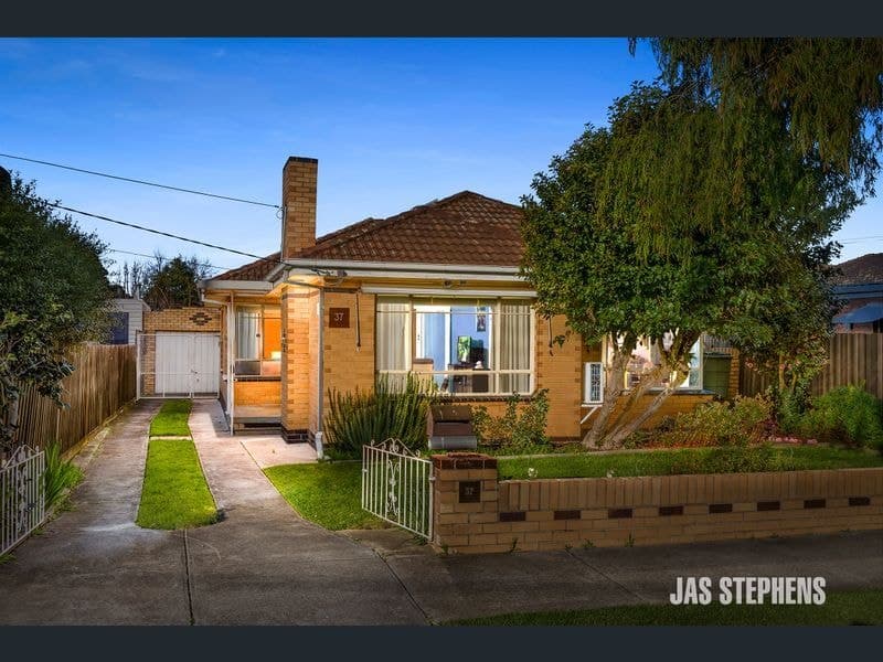 37 Bromyard Street Yarraville VIC, Yarraville - Thumbnail 2