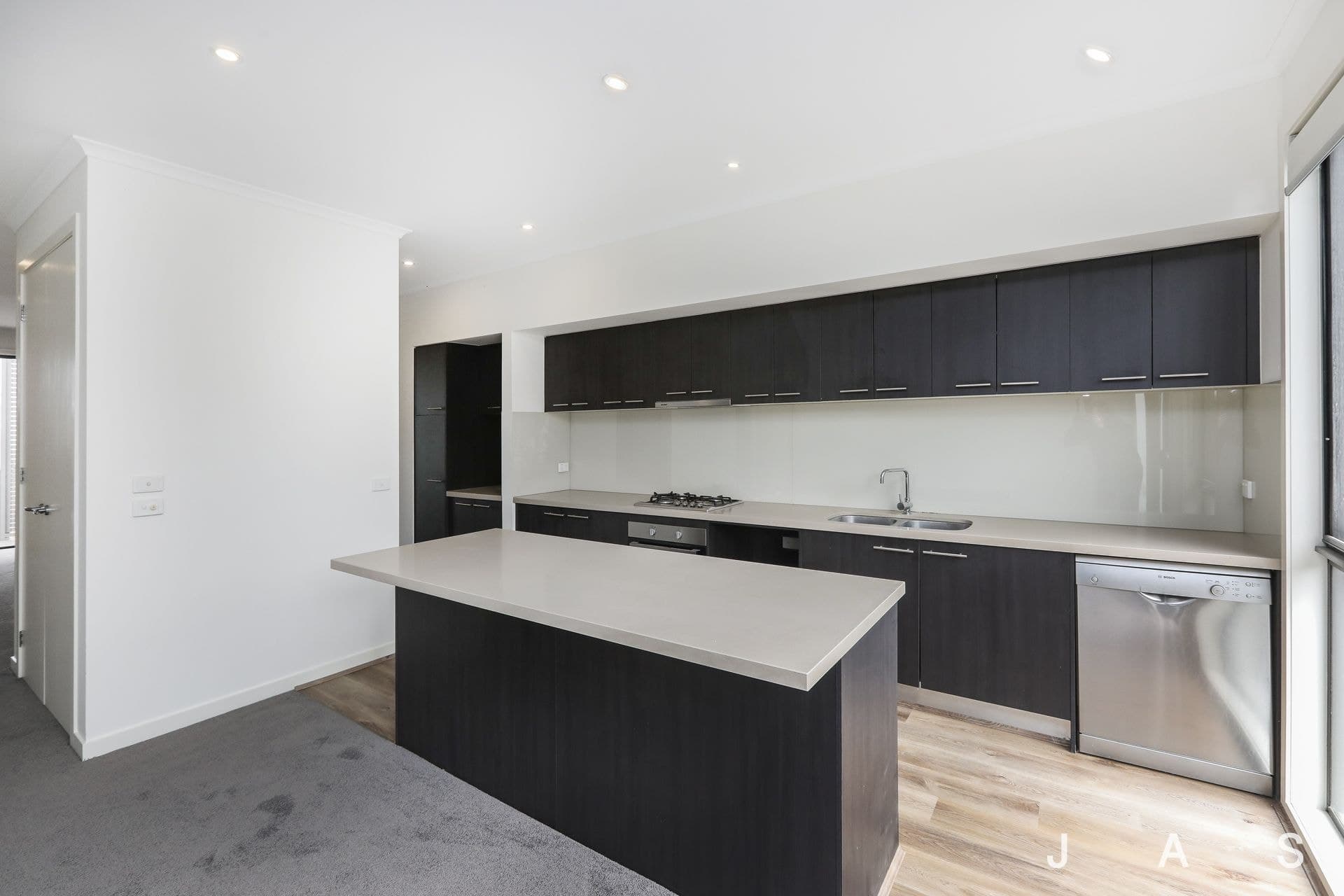 51 Beaurepaire Parade Footscray VIC, Footscray - Thumbnail 4