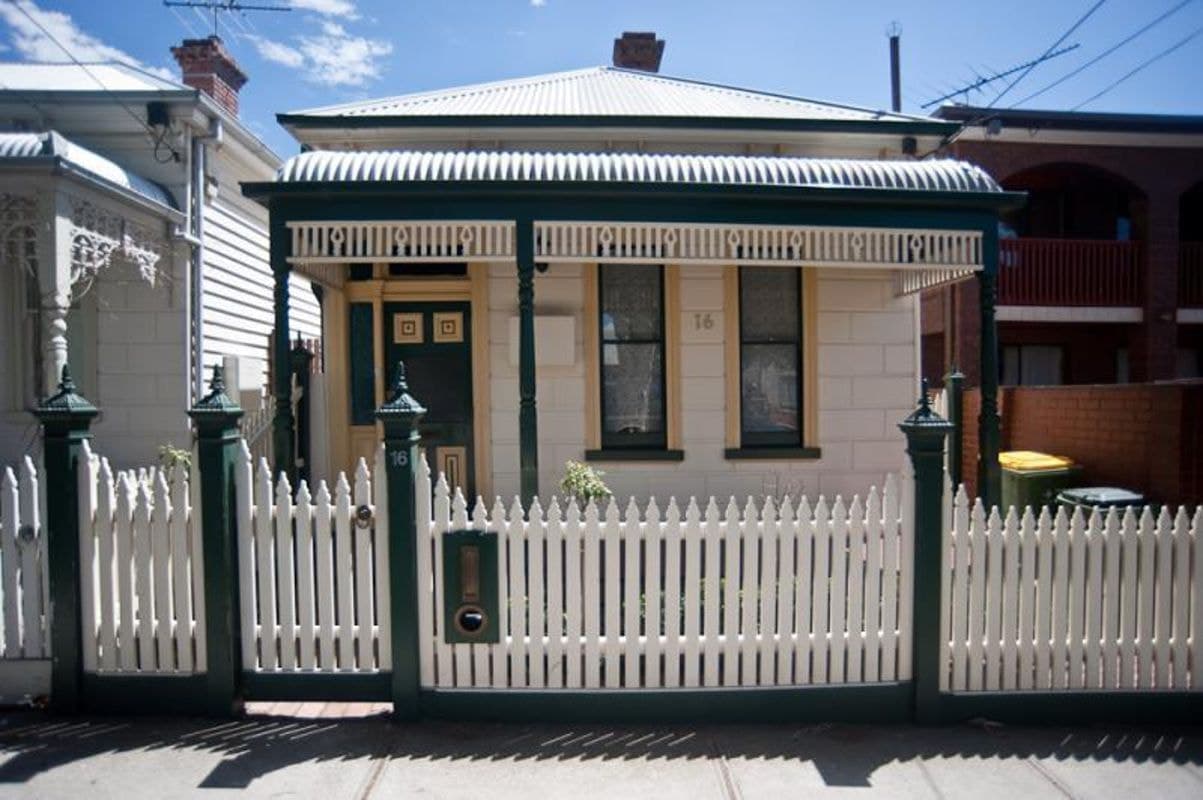 16 Charles Street Seddon VIC, Seddon - Thumbnail 2