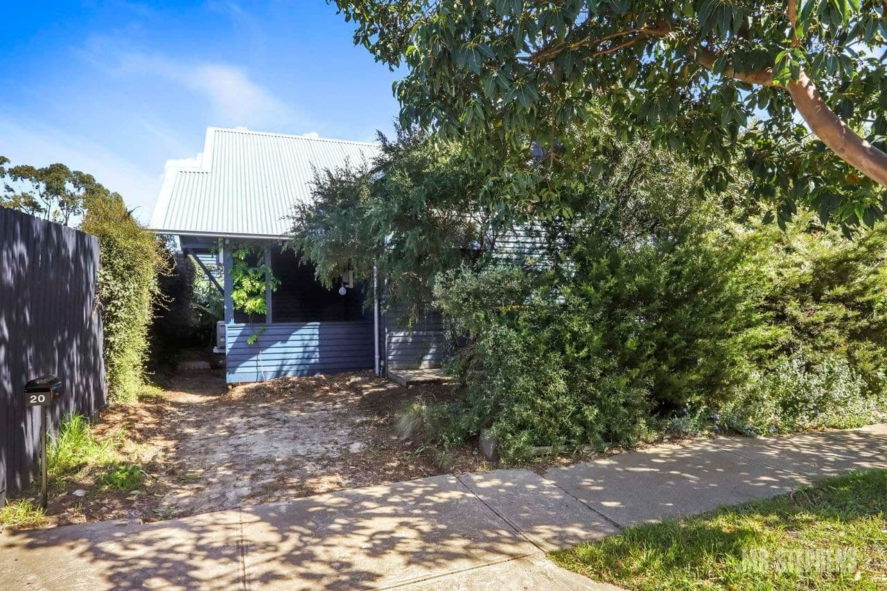 20 Hughes Street Yarraville VIC, Yarraville - Image 1