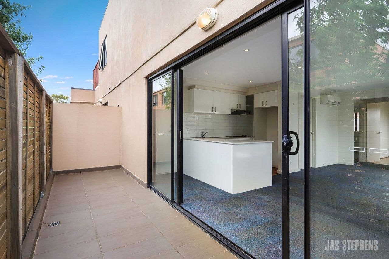6/4 Eldridge Street Footscray VIC, Footscray - Thumbnail 3