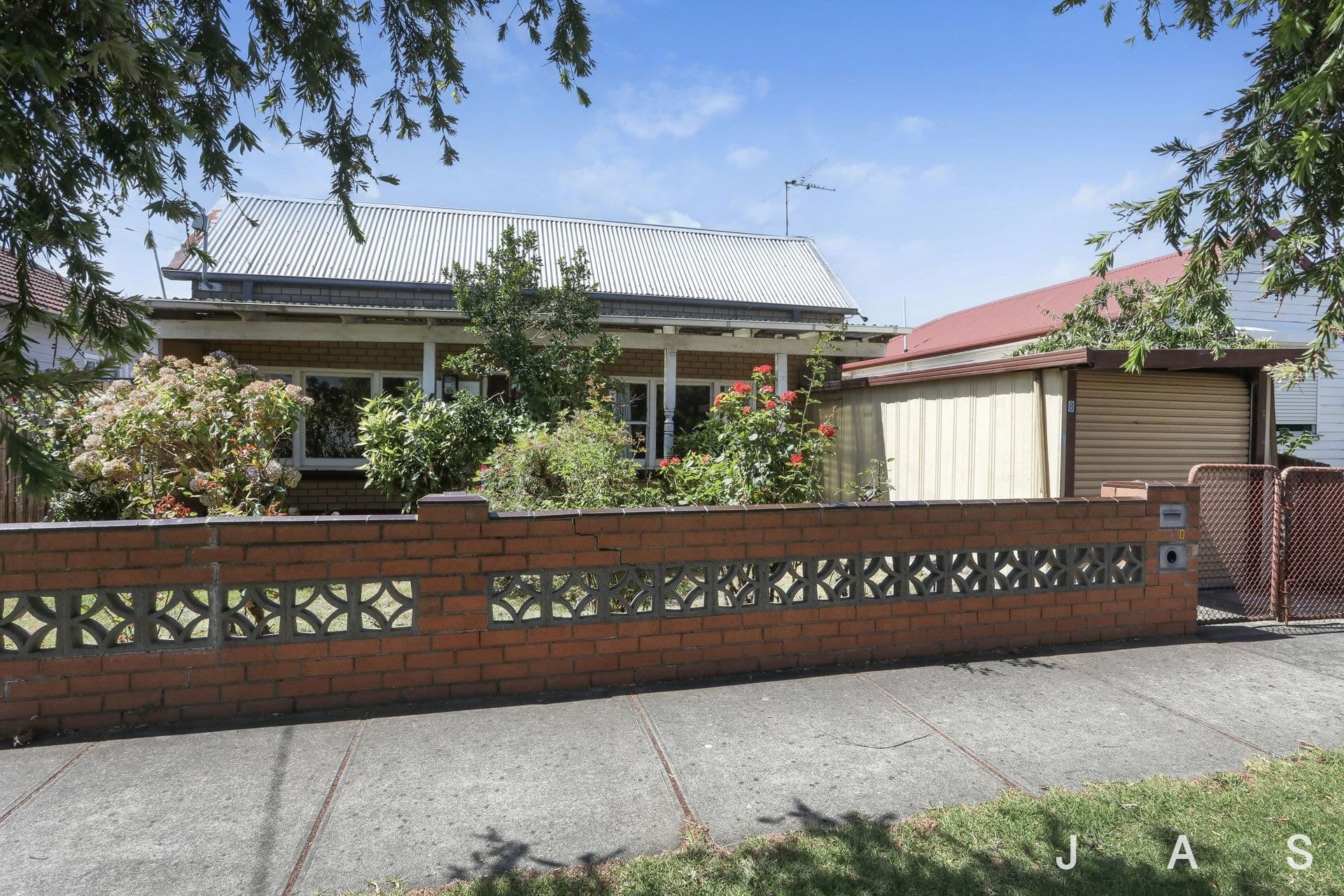 8 Wellington Street West Footscray VIC, West Footscray - Thumbnail 2