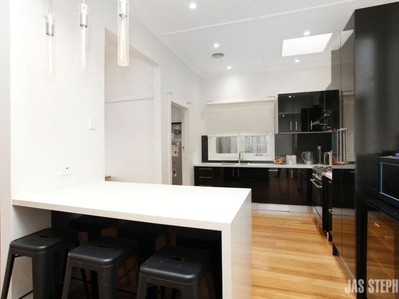 17 McKay Street SUNSHINE VIC, Sunshine - Thumbnail 5