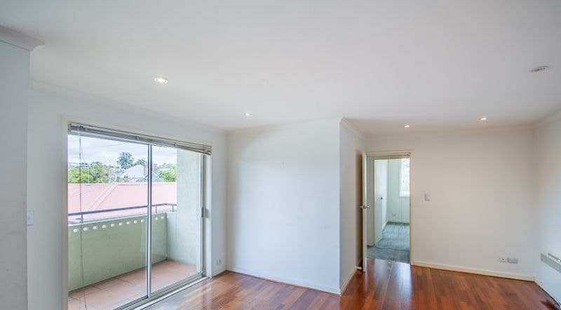 6/251 Nicholson Street Seddon VIC, Seddon - Thumbnail 3
