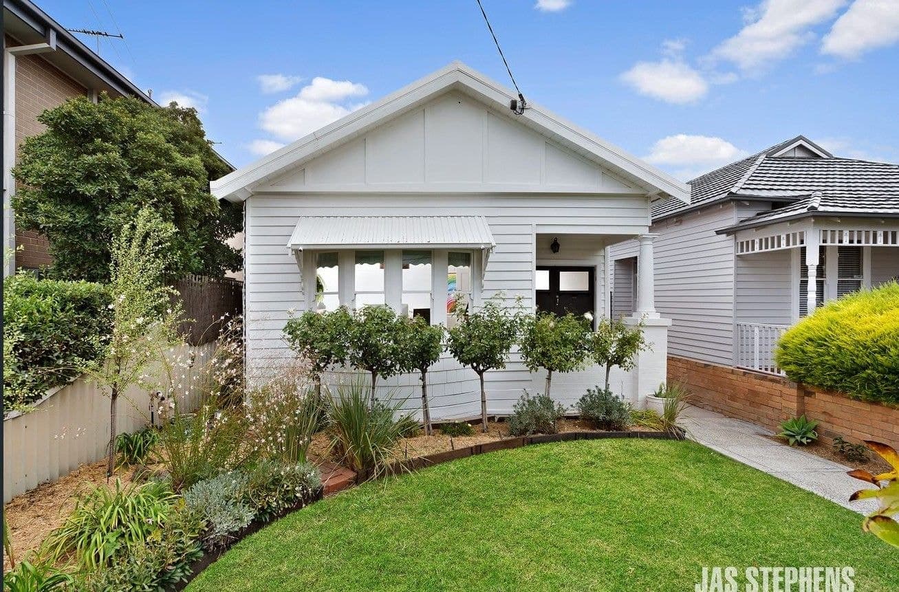 111 Blackwood Street Yarraville VIC, Yarraville - Thumbnail 2