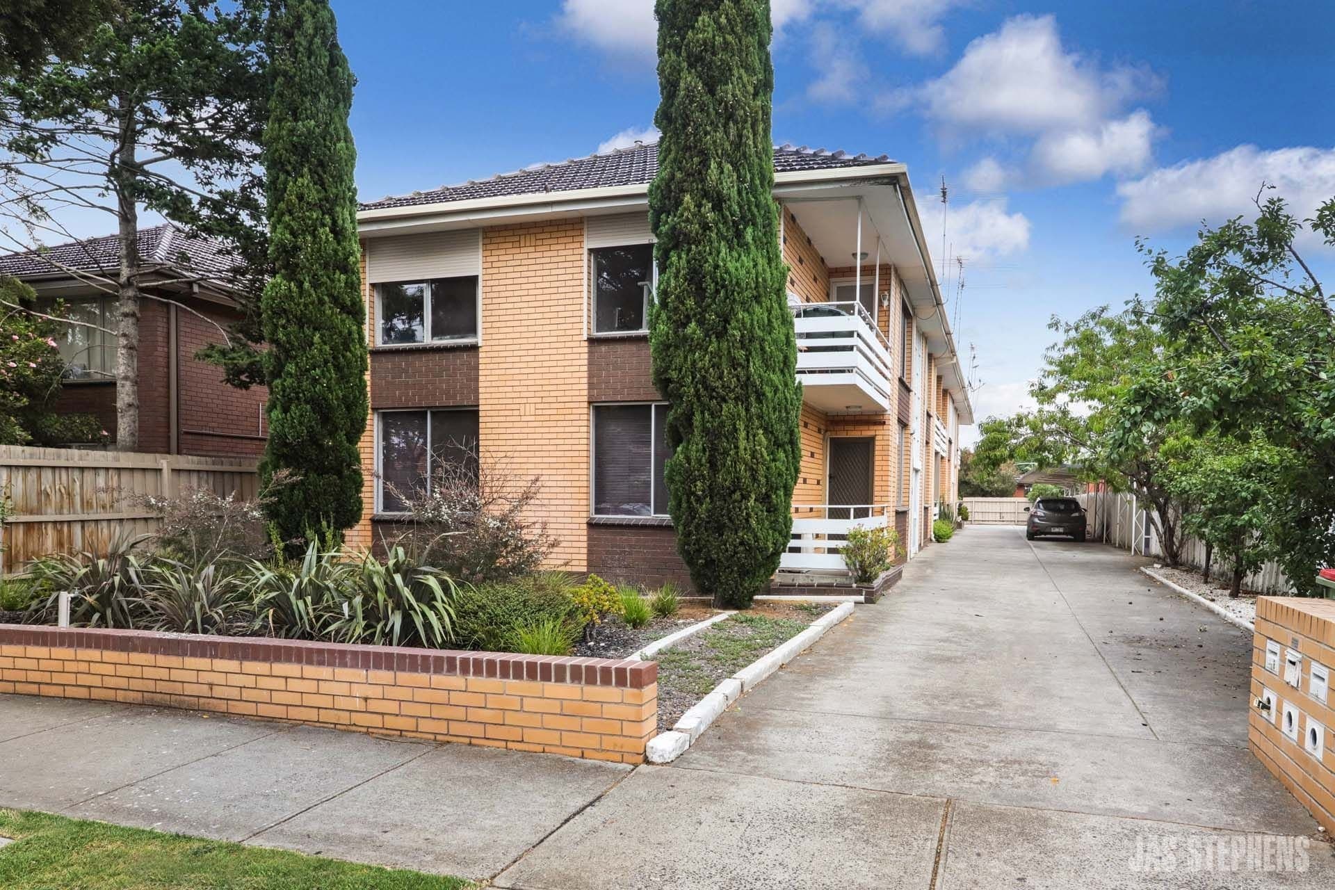 1/28 Bishop Street Yarraville VIC, Yarraville - Thumbnail 2