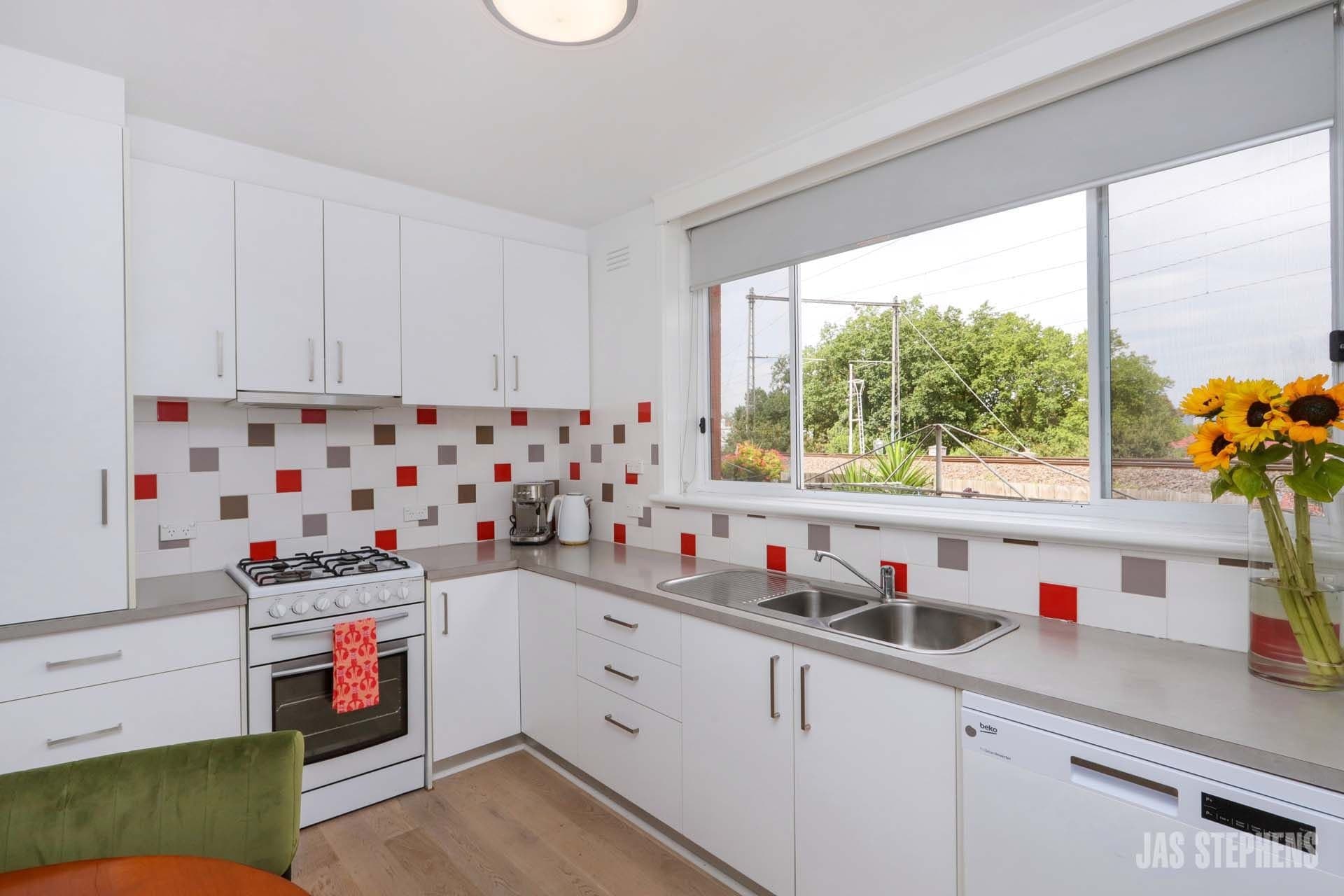 8/117 Albert Street Seddon VIC, Seddon - Thumbnail 2