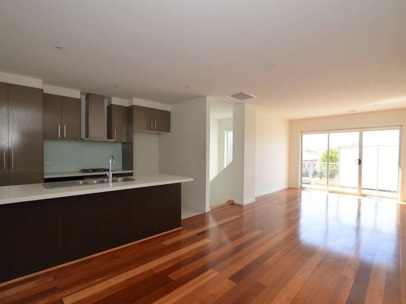 9 Desmond Street Maidstone VIC, Maidstone - Thumbnail 3