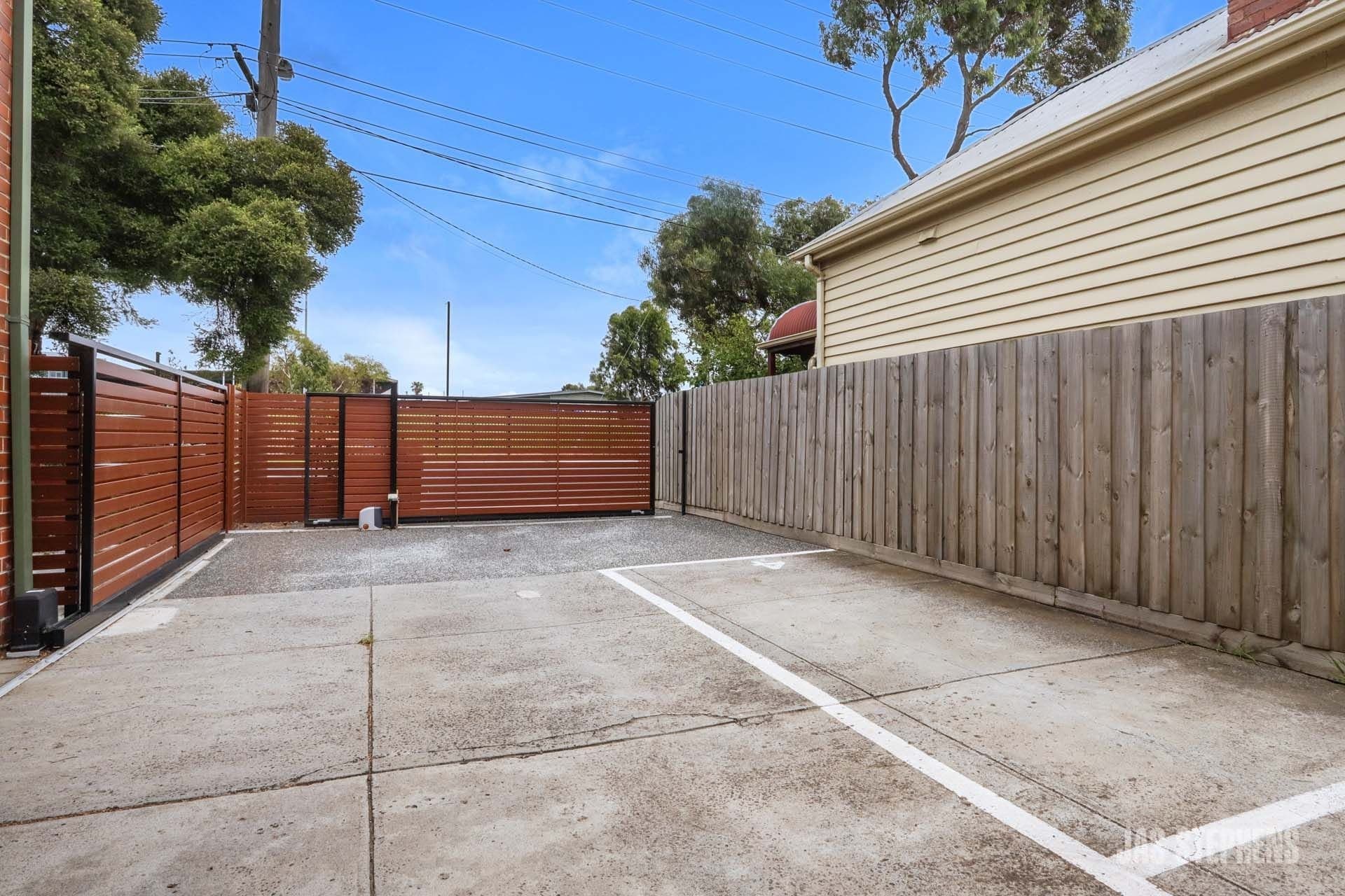 4/213 Gordon Street Footscray VIC, Footscray - Image 1