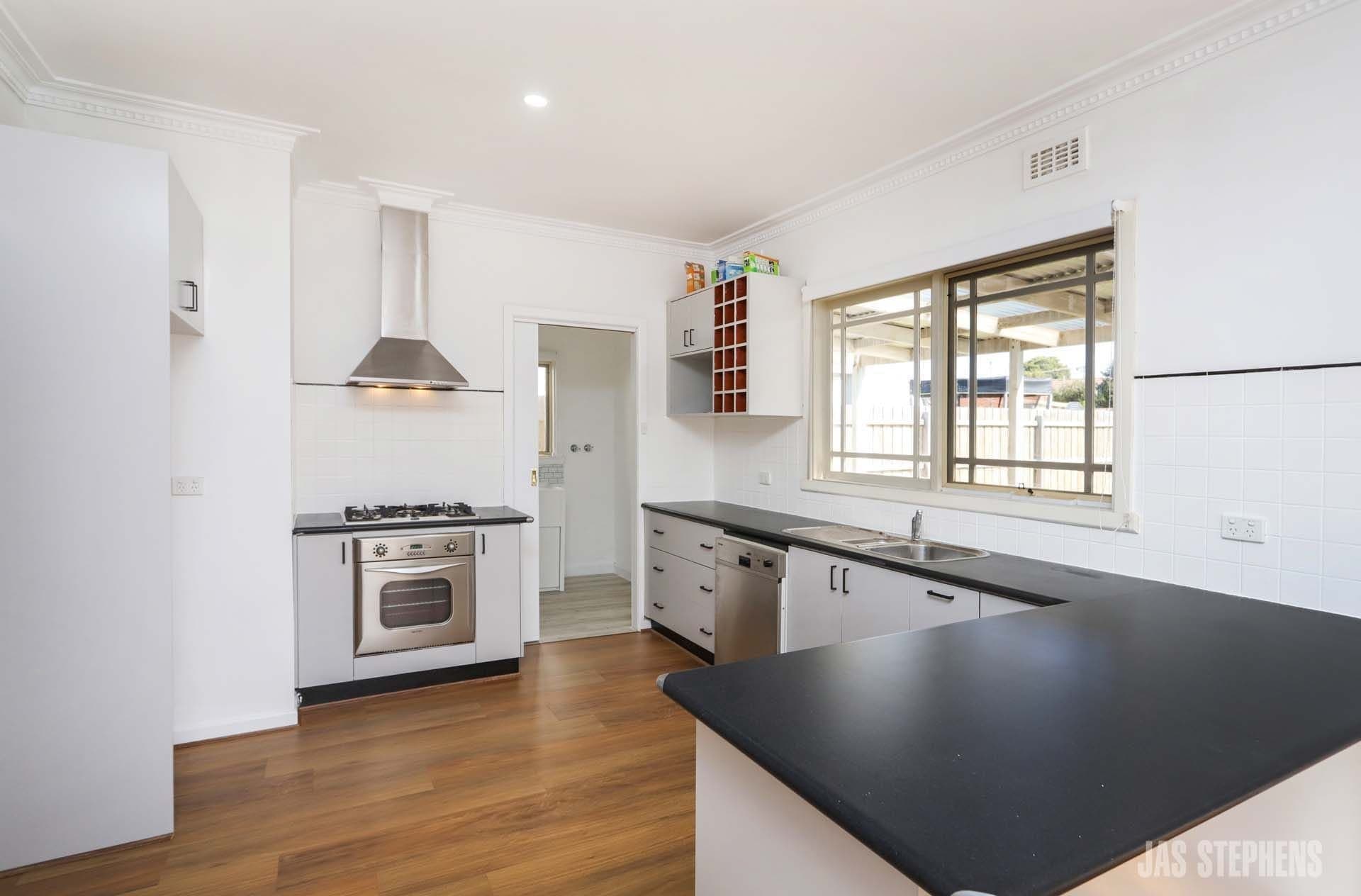 42 Adeney Street Yarraville VIC, Yarraville - Thumbnail 3