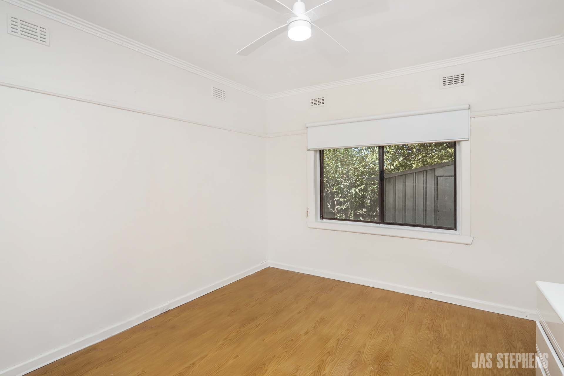 96 The Avenue Spotswood VIC, Spotswood - Thumbnail 4