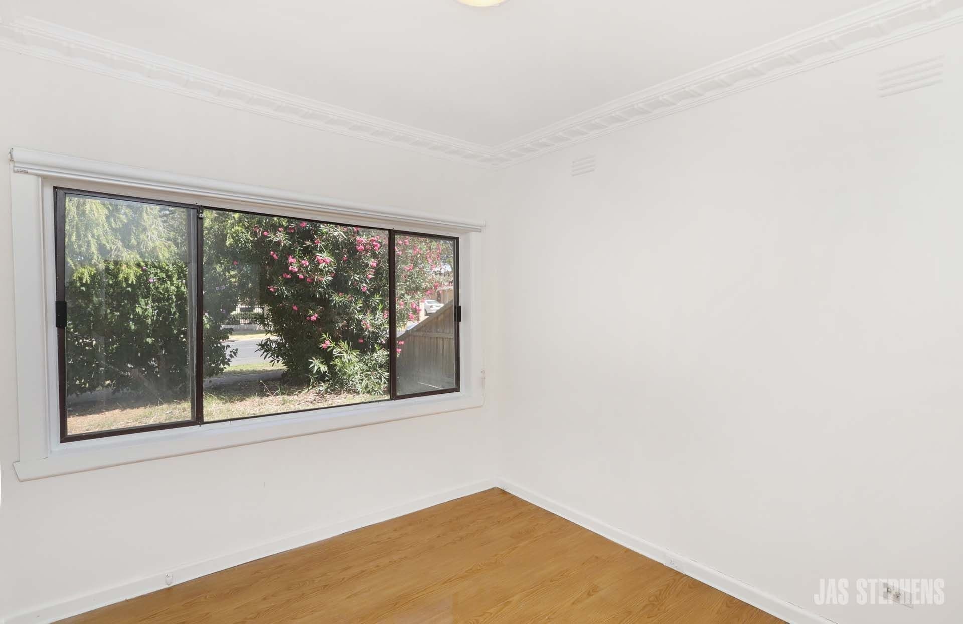 96 The Avenue Spotswood VIC, Spotswood - Thumbnail 5