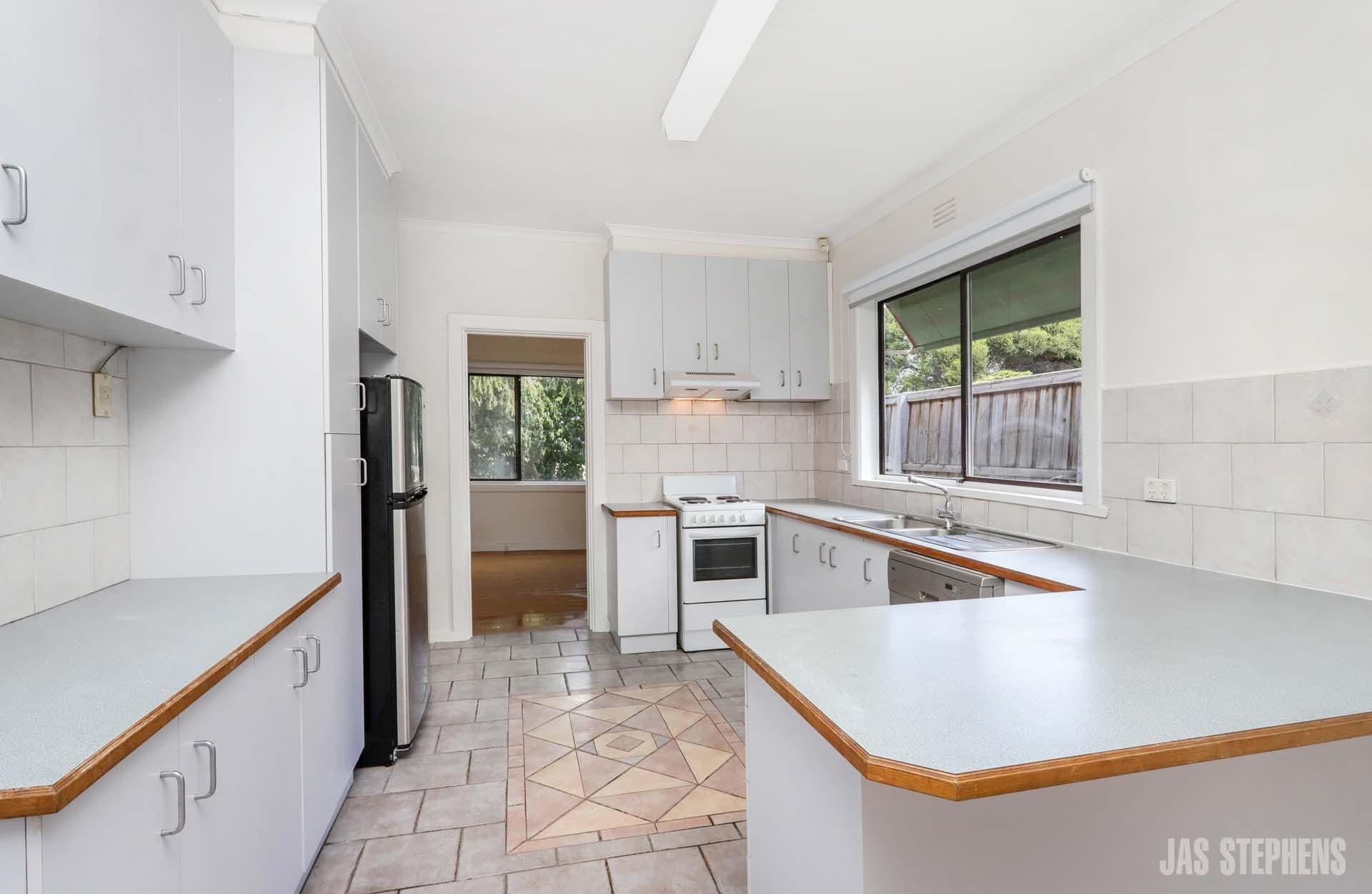 96 The Avenue Spotswood VIC, Spotswood - Thumbnail 6