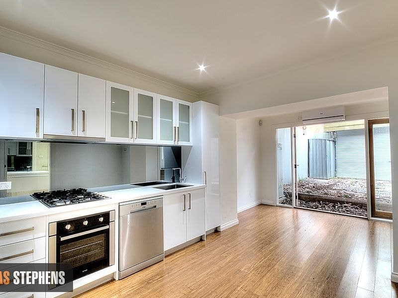 8 Leveson Street North Melbourne VIC, North Melbourne - Thumbnail 4