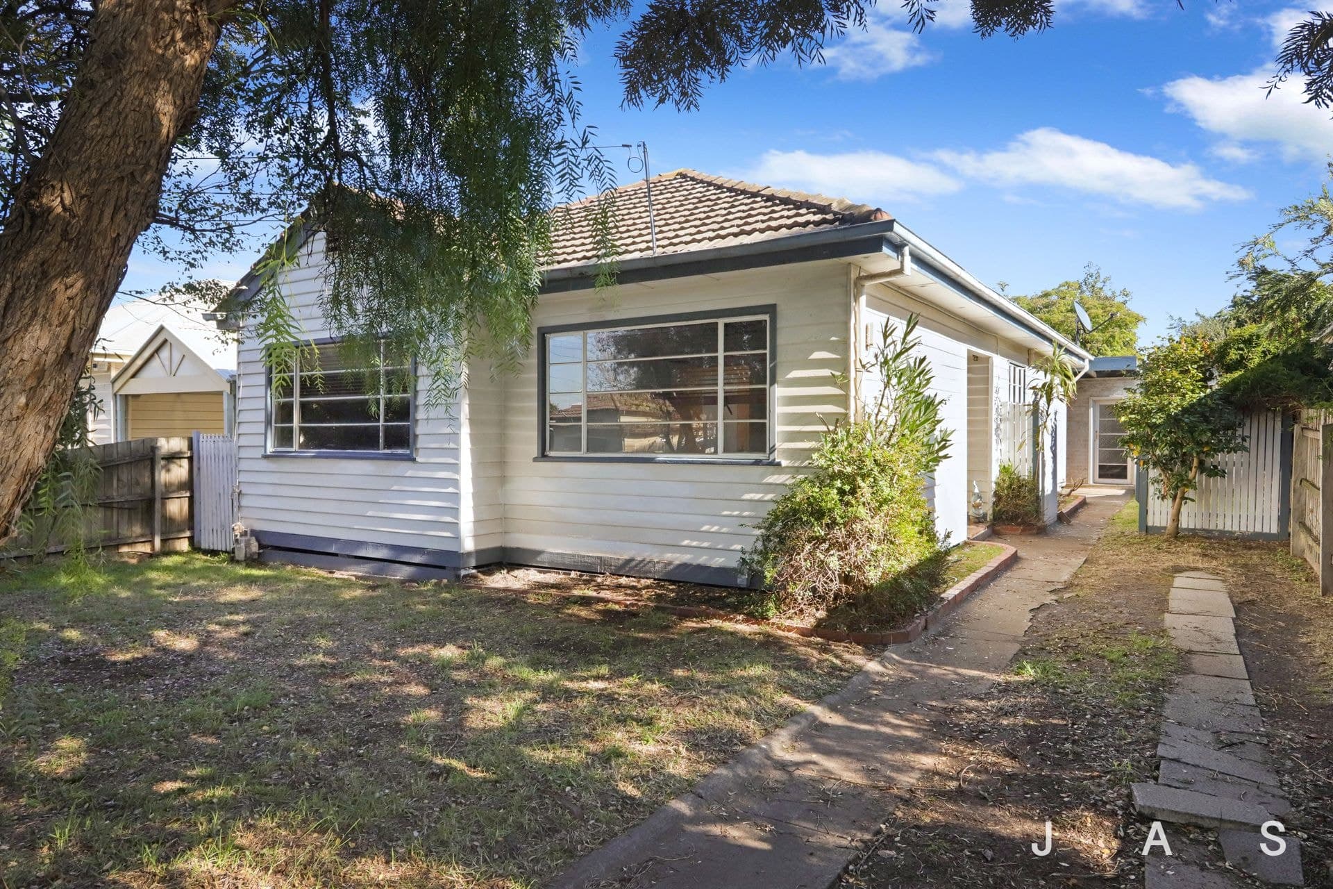 32 Angliss Street YARRAVILLE VIC, Yarraville - Thumbnail 2