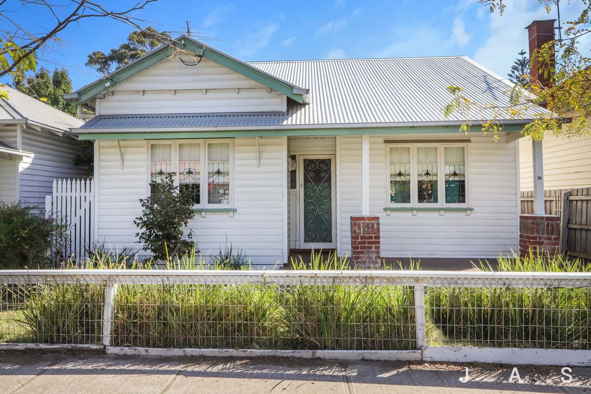 76 Empress Avenue KINGSVILLE VIC, Kingsville - Thumbnail 3