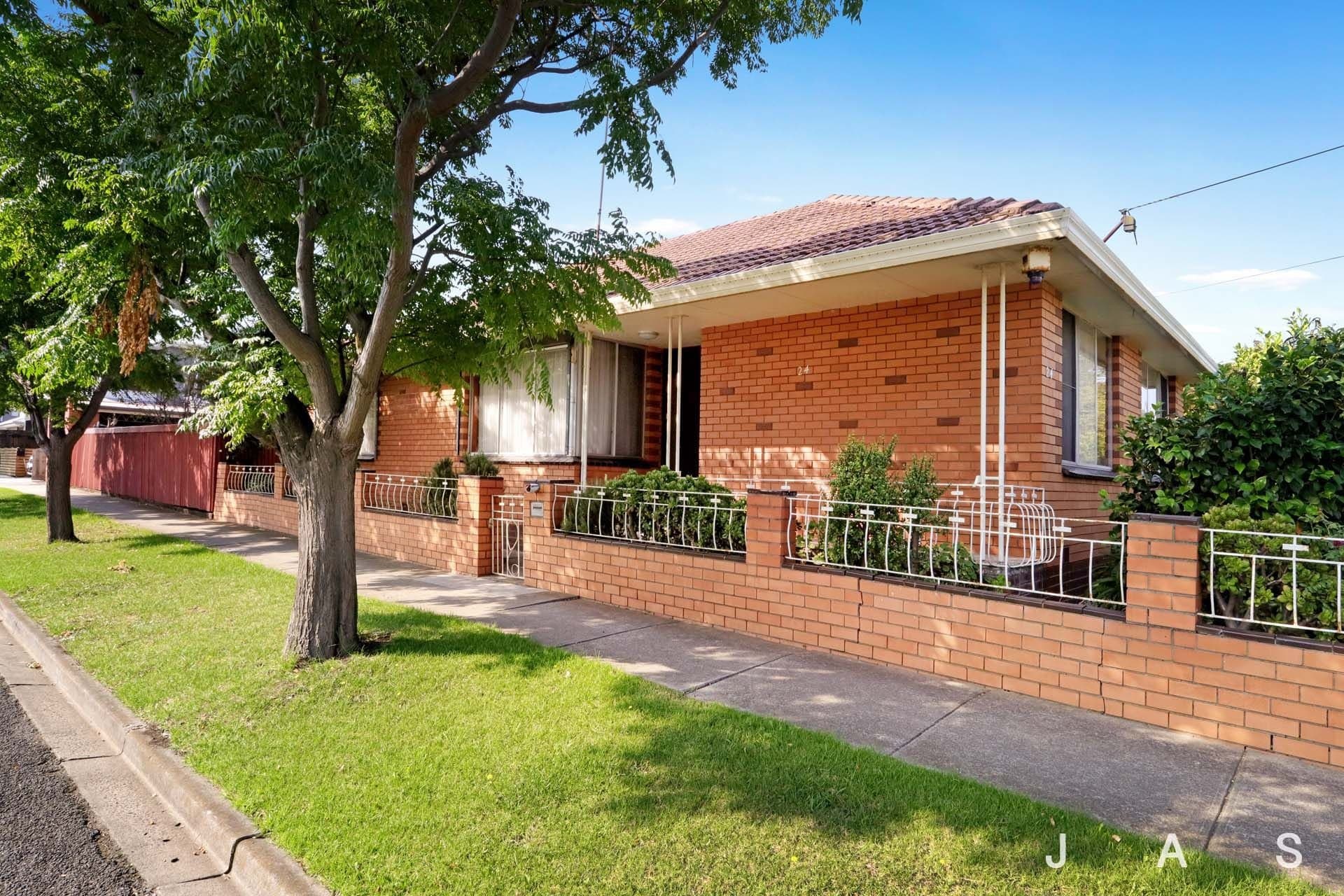 24 Gwelo St West Footscray VIC, West Footscray - Thumbnail 2