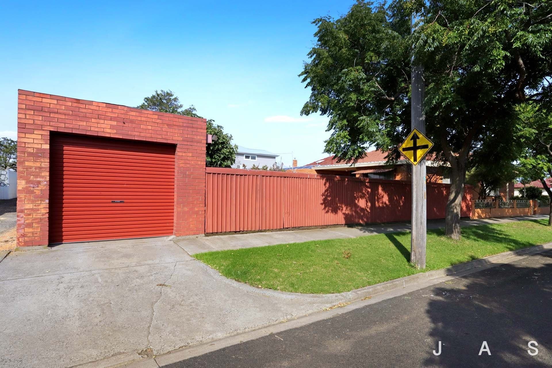 24 Gwelo St West Footscray VIC, West Footscray - Thumbnail 3