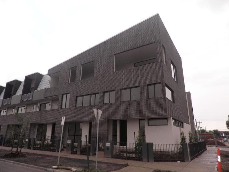 2 McDougall Drive FOOTSCRAY VIC, Footscray - Thumbnail 2