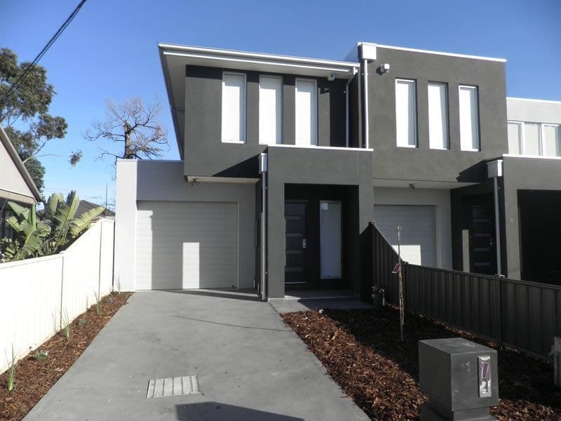 1/5 Alma Street Maidstone VIC, Maidstone - Thumbnail 2