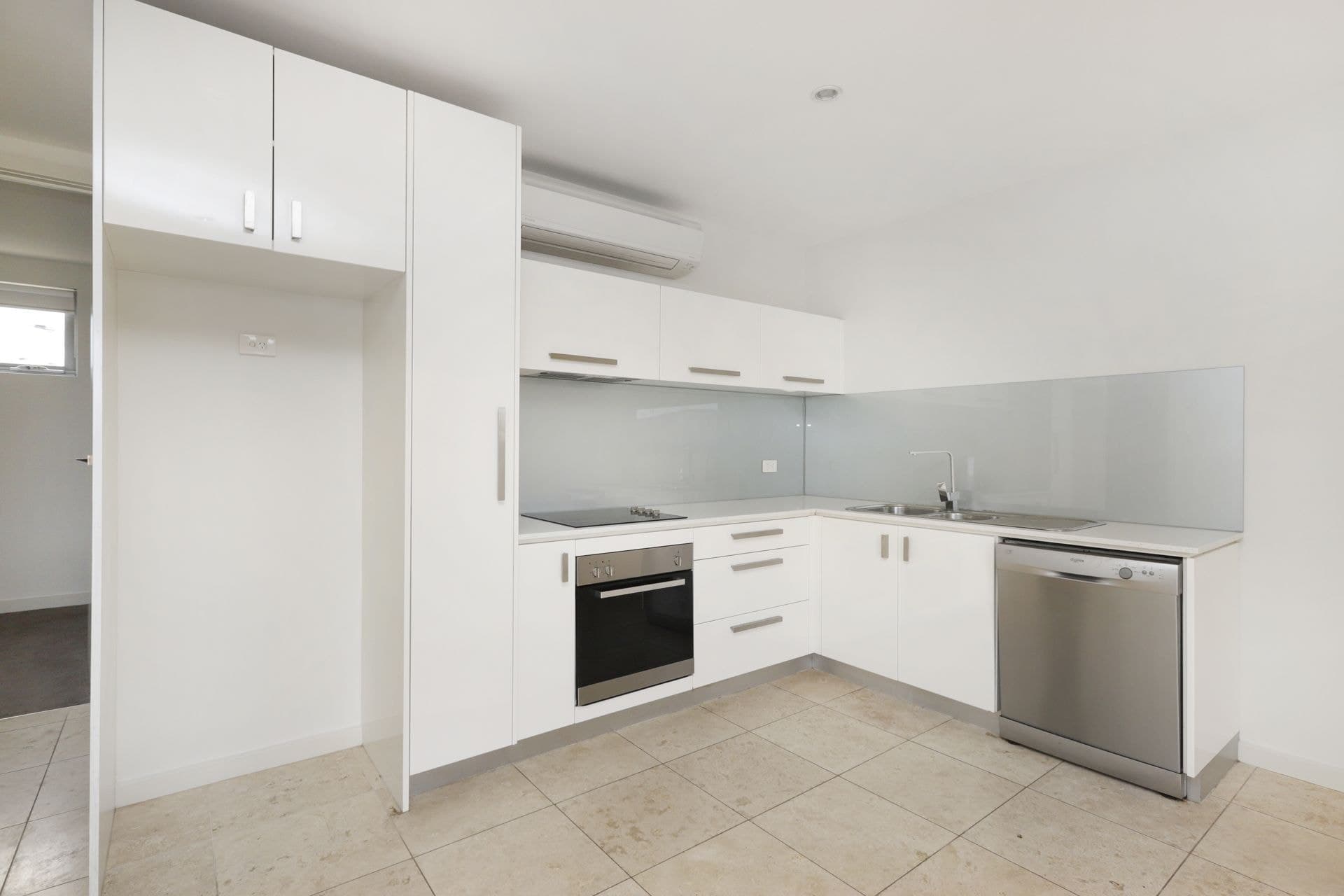 6/34 Sydenham Street SEDDON VIC, Seddon - Thumbnail 5