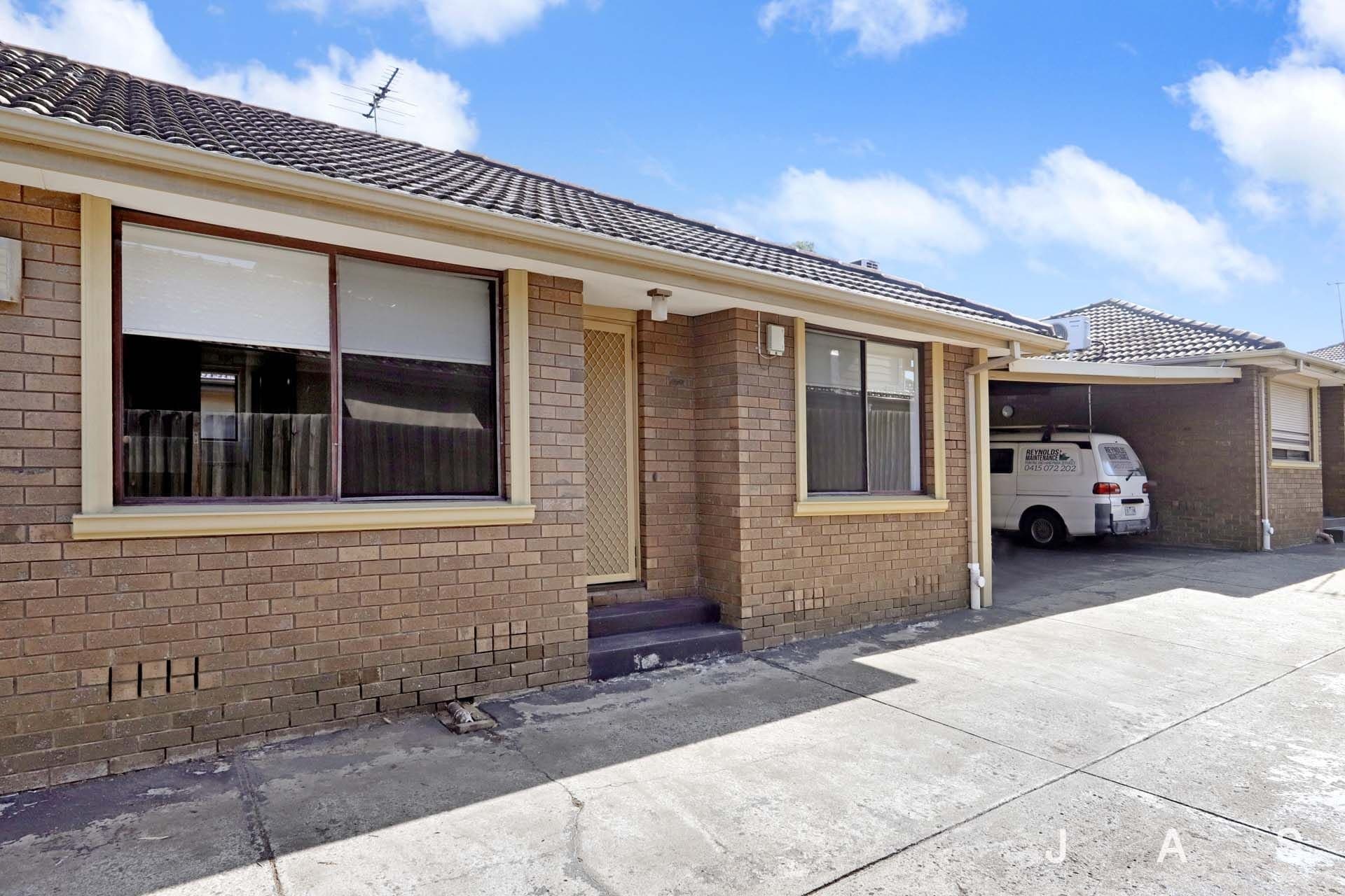 2/28 Hampton Parade West Footscray VIC, West Footscray - Thumbnail 2