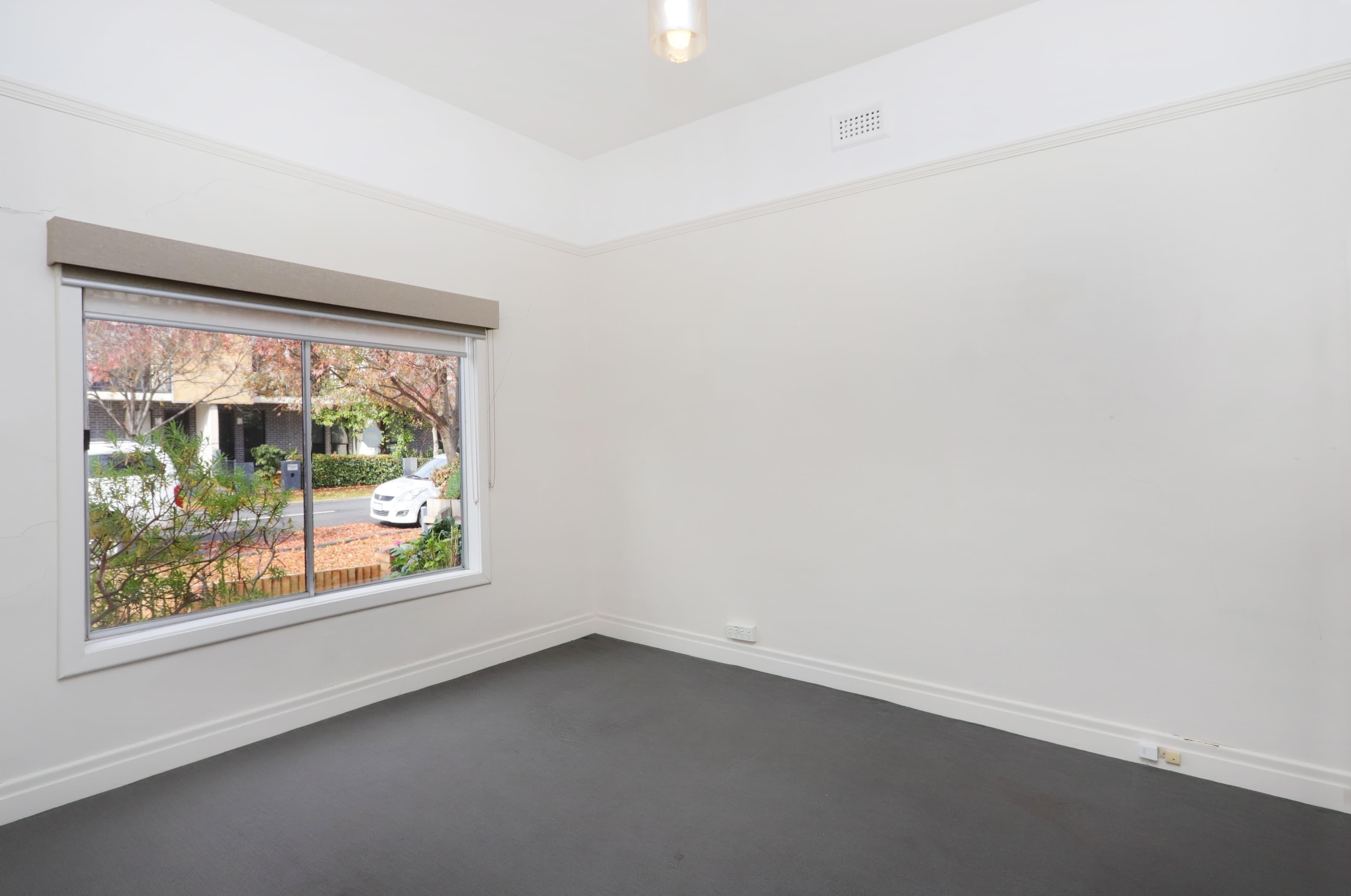 30 Warleigh Road West Footscray VIC, West Footscray - Thumbnail 3