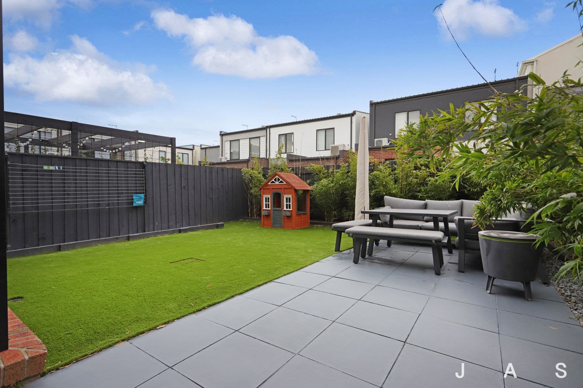 22 Teague Crescent Braybrook VIC, Braybrook - Image 1