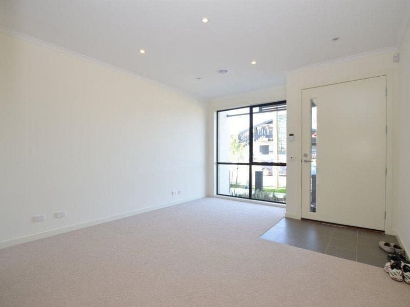 3/10 Cross Street Footscray VIC, Footscray - Thumbnail 4