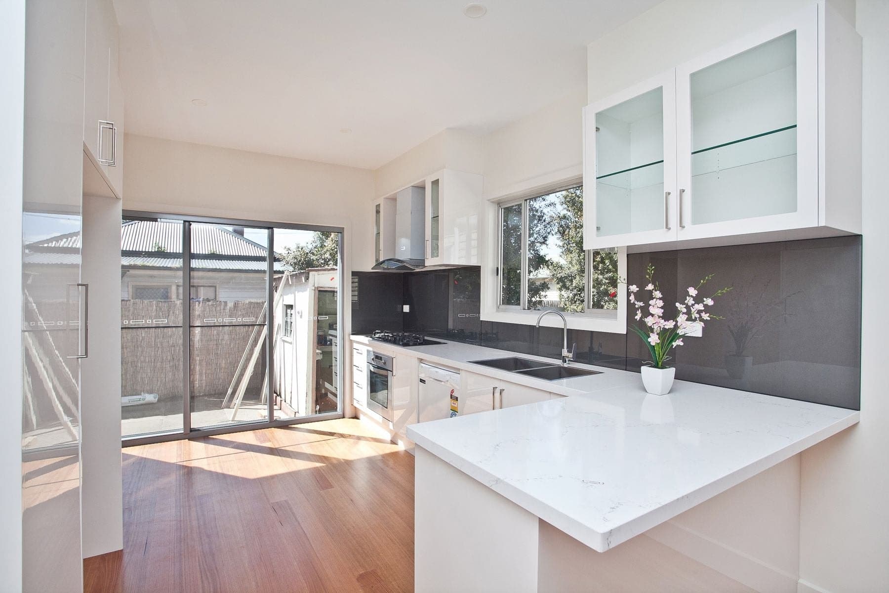 127 Summerhill Road Footscray VIC, Footscray - Thumbnail 4