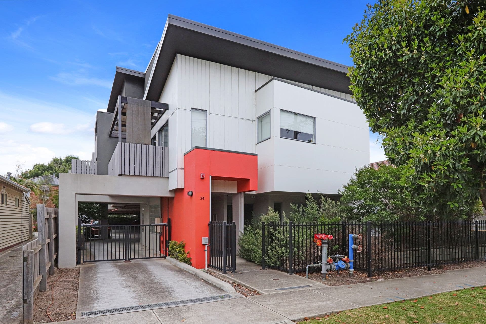 6/24 Empire Street Footscray VIC, Footscray - Thumbnail 2
