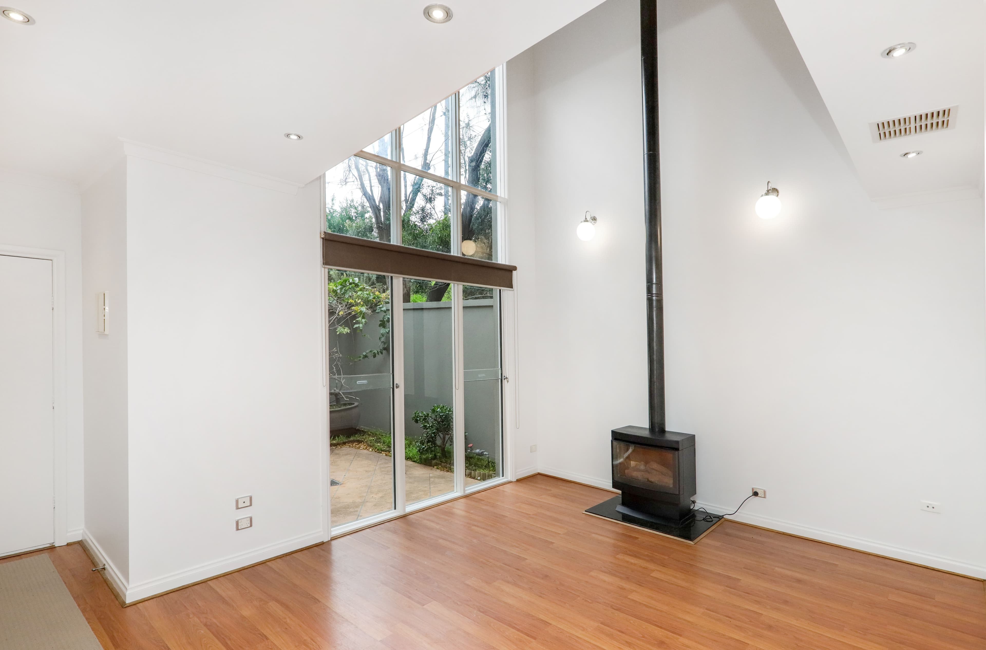 330 Canterbury Road St Kilda VIC, St Kilda - Thumbnail 3