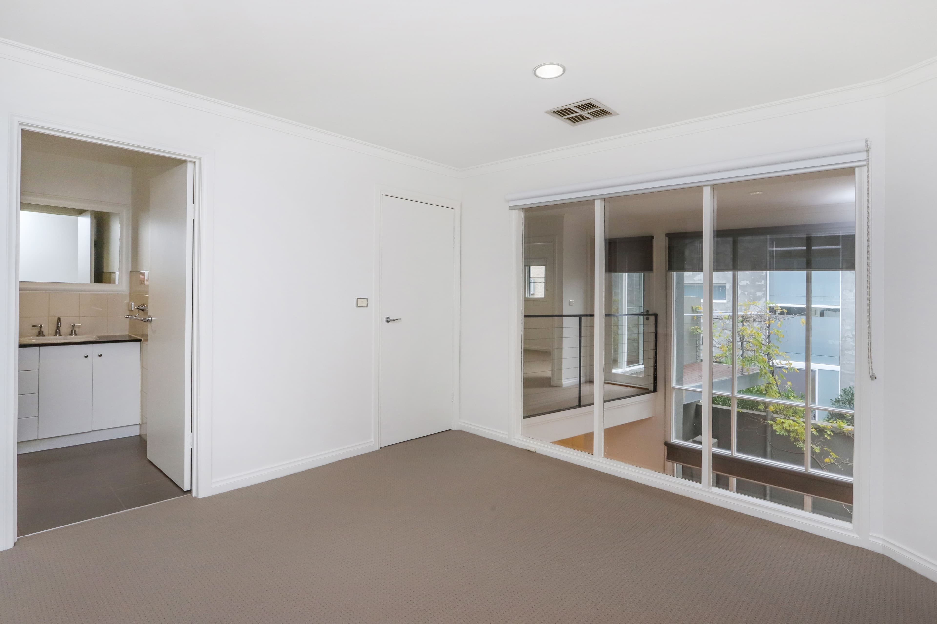 330 Canterbury Road St Kilda VIC, St Kilda - Thumbnail 7