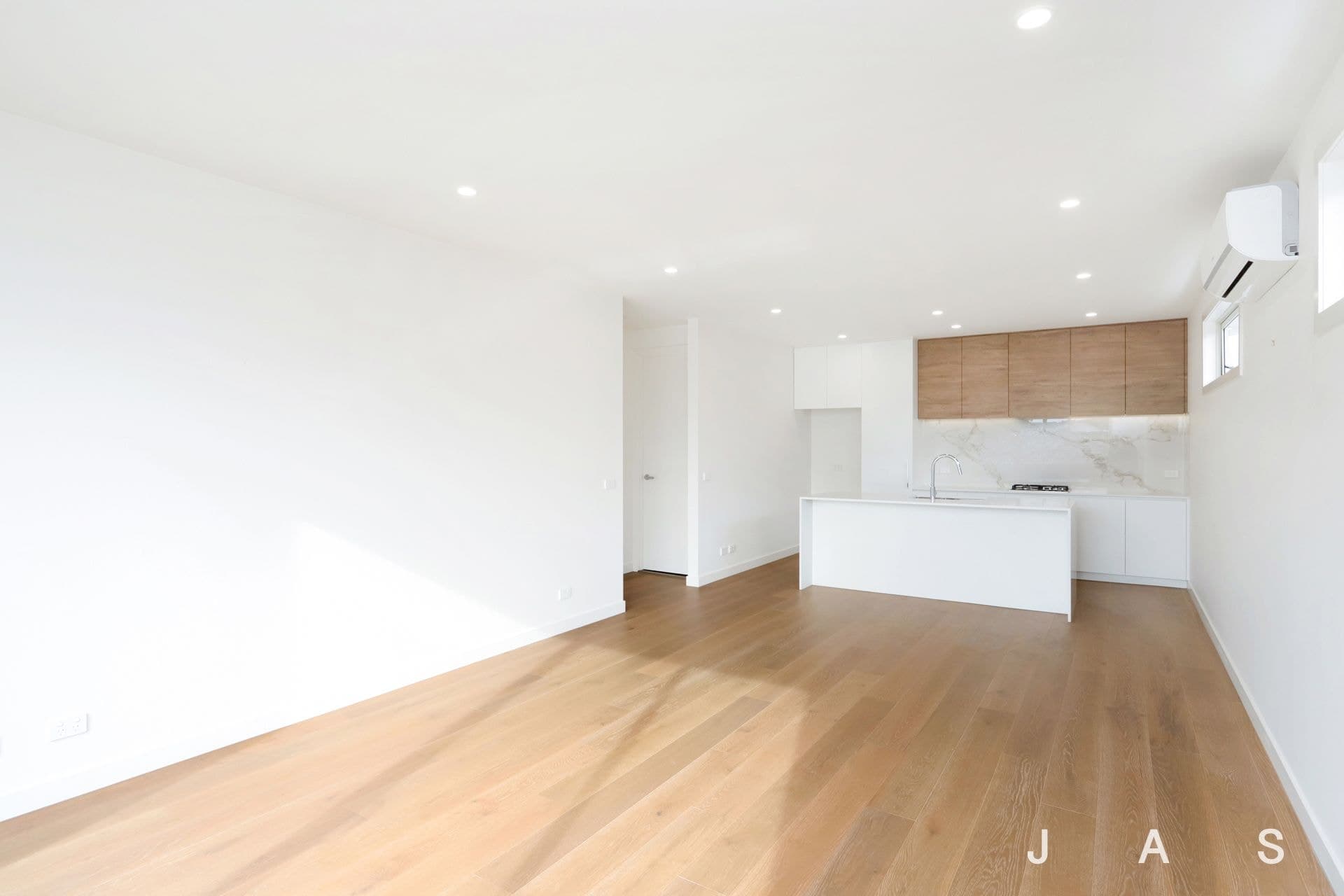 21B Clarendon Parade West Footscray VIC, West Footscray - Thumbnail 7