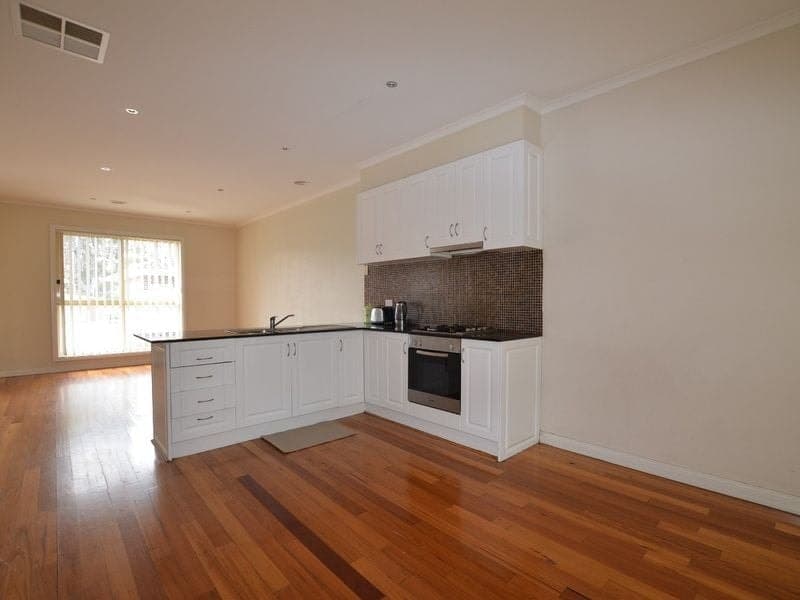3/52 Churchill Place Maidstone VIC, Maidstone - Thumbnail 3