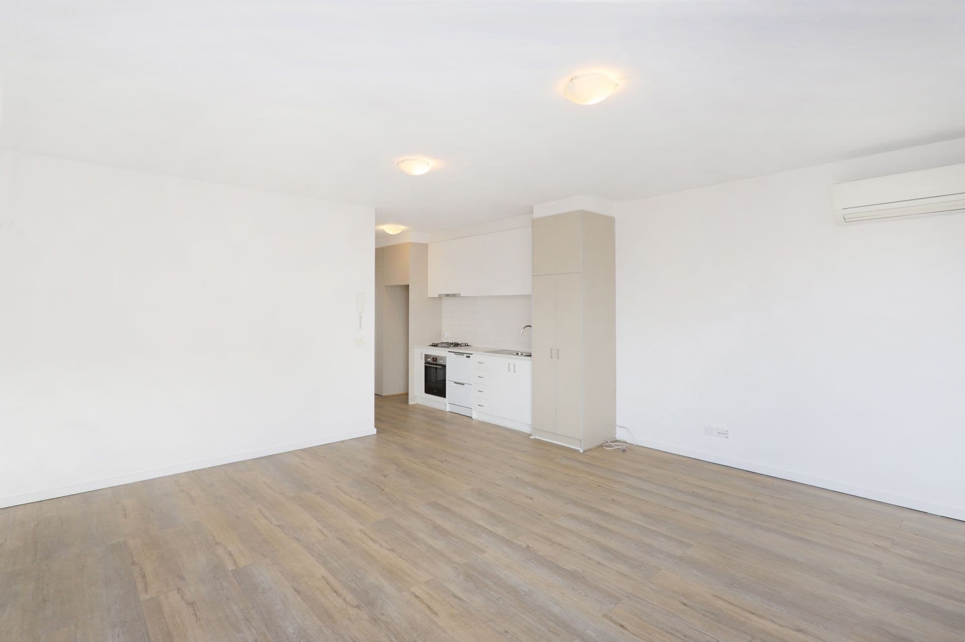 213/372 Geelong Road West Footscray VIC, West Footscray - Thumbnail 5