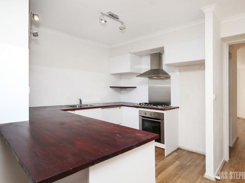 11 Secomb Place FOOTSCRAY VIC, Footscray - Thumbnail 5